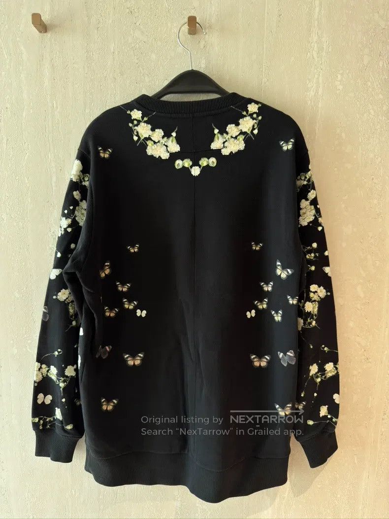 Givenchy Givenchy Best-Selling Starry Madonna Hoodie Size XS Loose Size US XS / EU 42 / 0 - 4 Thumbnail