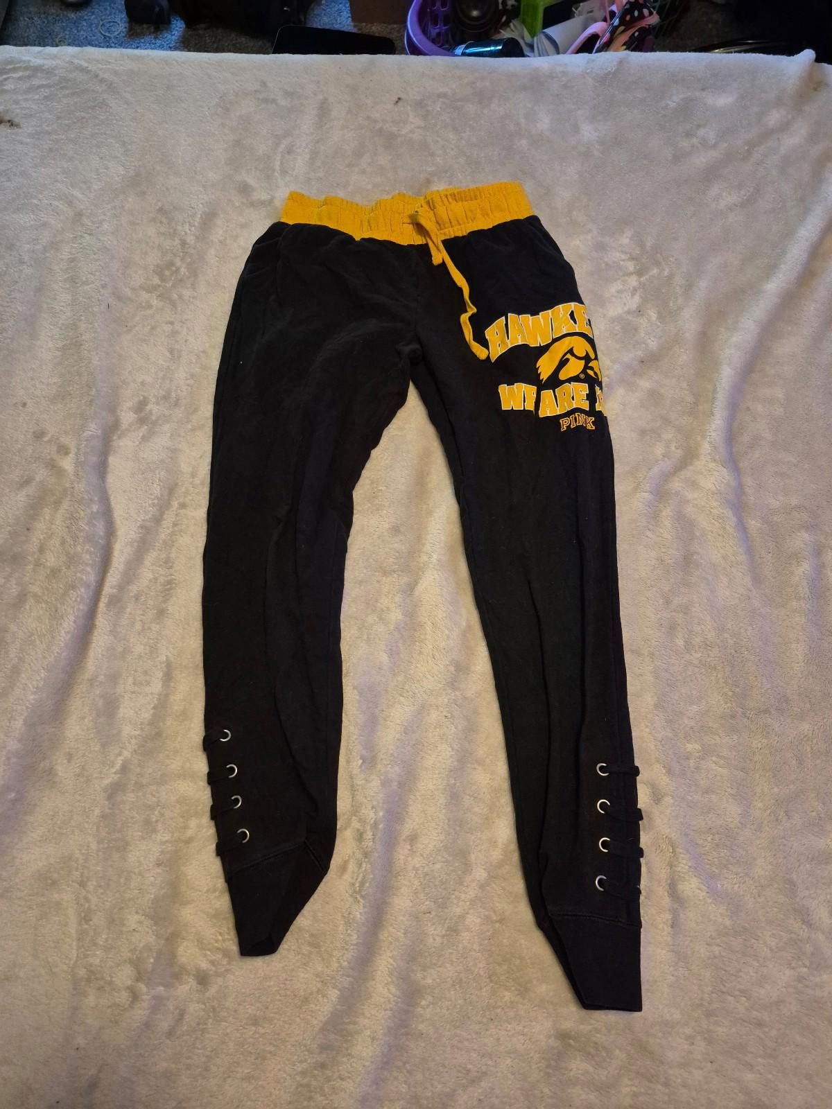 Pink XS PINK Iowa Hawkeyes sweater pants Size 26" / US 2 / IT 38 - 1 Thumbnail