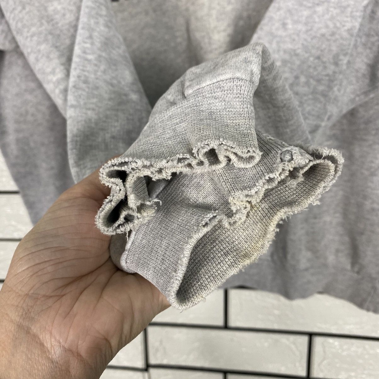 Vintage 📌Distressed Design Sweatshirt Trussardi Big Logo Size US M / EU 48-50 / 2 - 17 Thumbnail