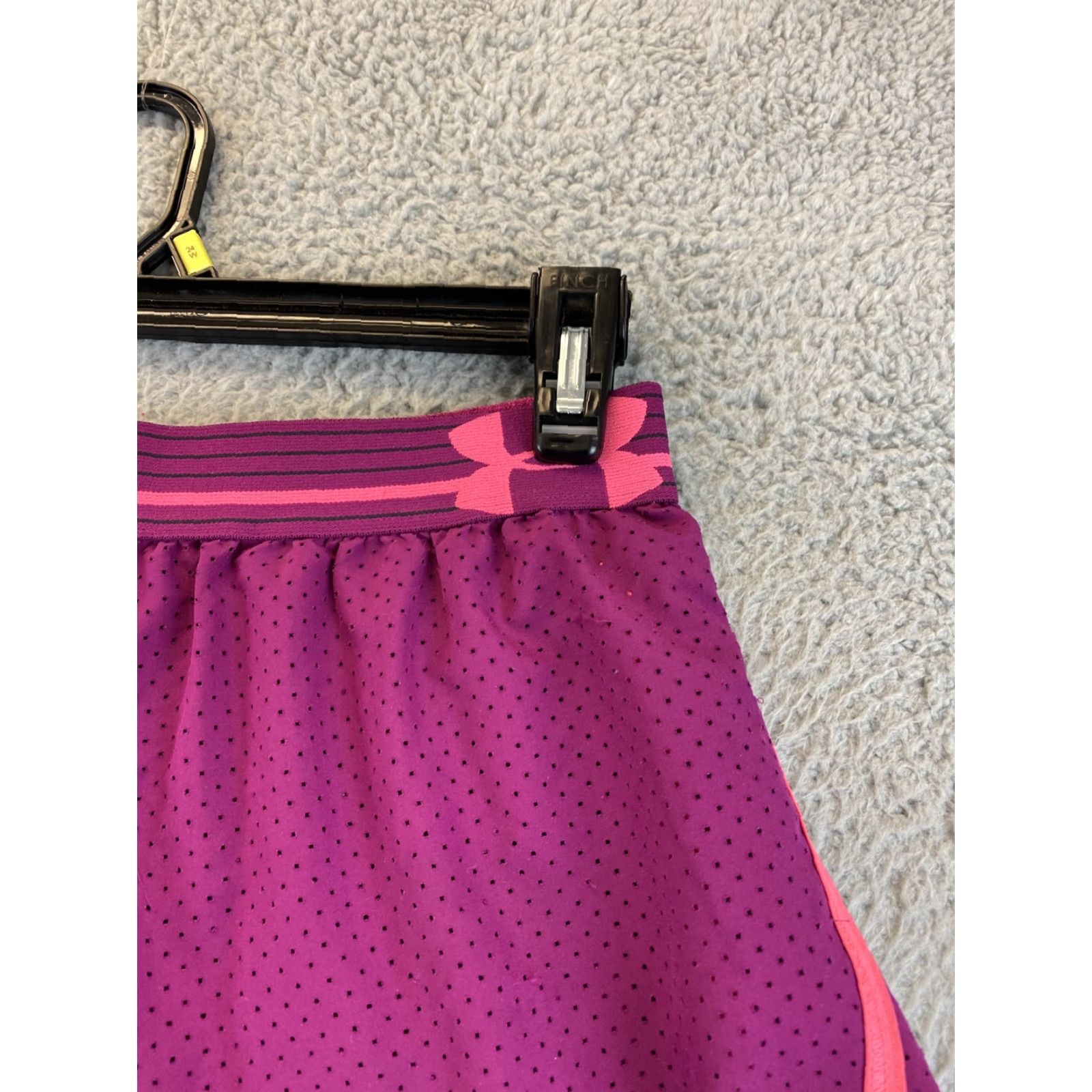 Under Armour Under Armour Women's Running Shorts Purple M Vented 86-59 Regular Inseam 3.5 in Athletic Logo Built In Brief Size 32" / US 10 / IT 46 - 2 Thumbnail