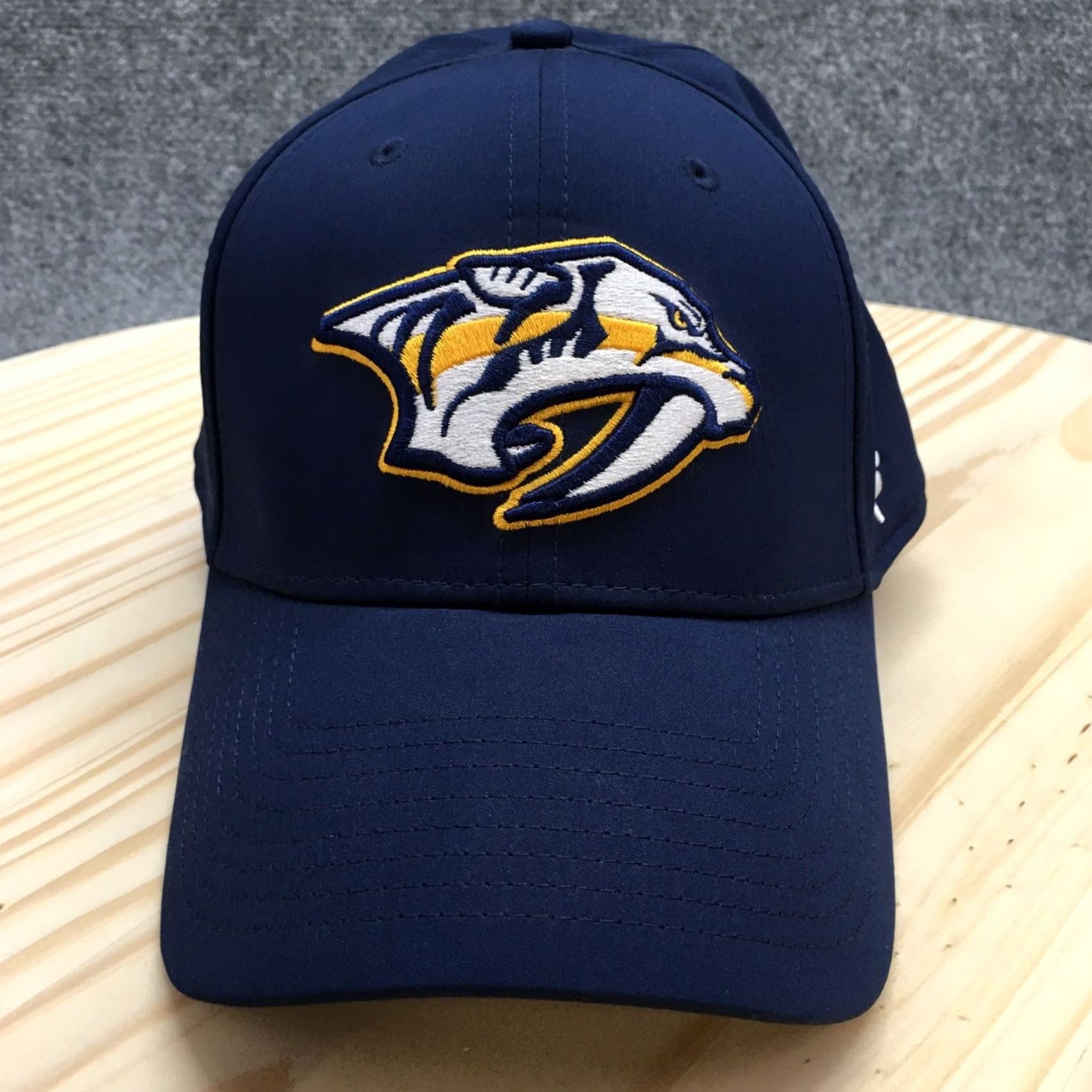 Vintage Nashville Predators Fanatics NHL Baseball Cap Unisex Blue M-L Fitted Embroidered Size ONE SIZE - 2 Thumbnail