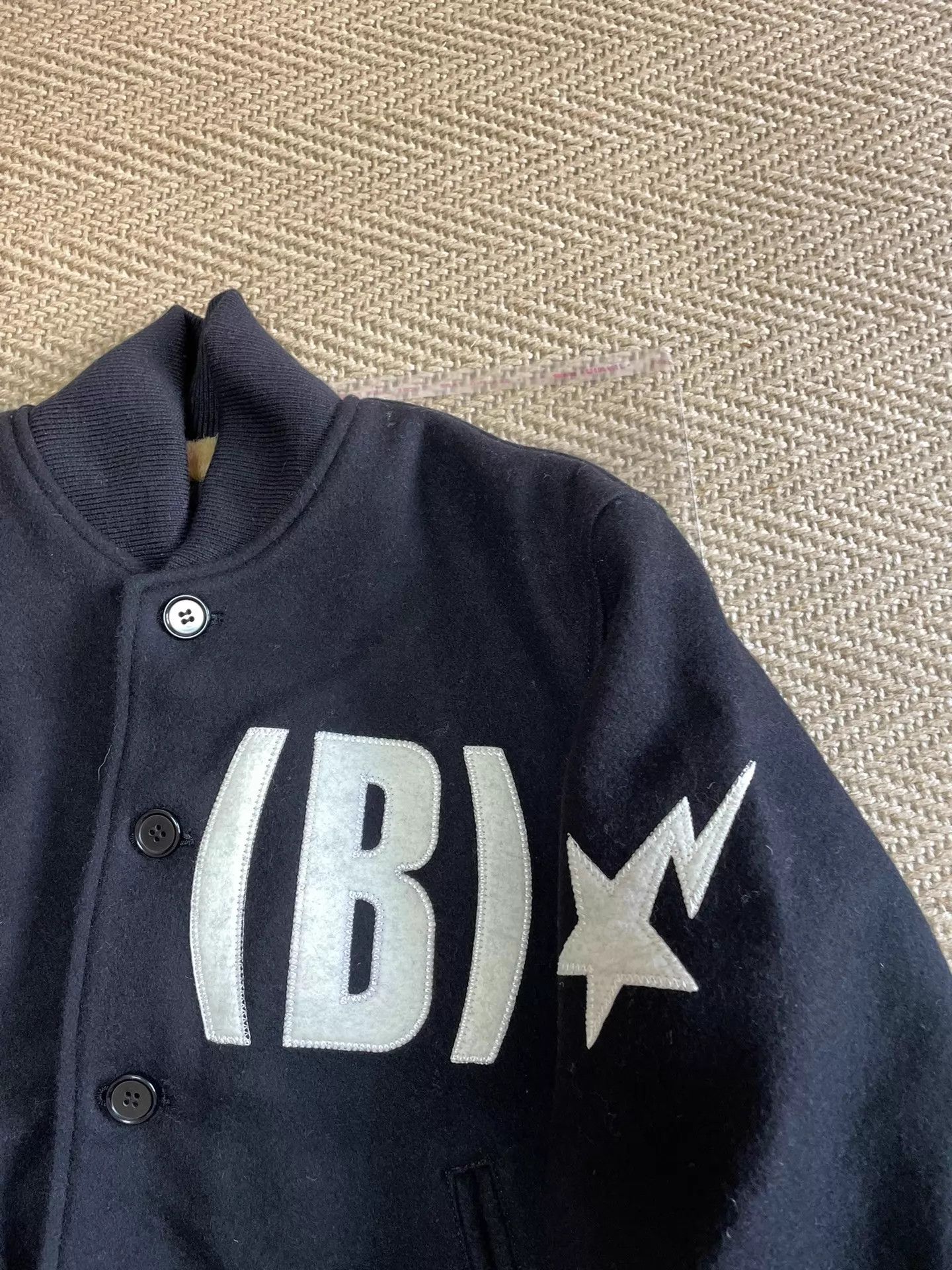 Bape BAPE 90s Magazine Luxury Plush Oversized XS Near New Size US XS / EU 42 / 0 - 5 Thumbnail
