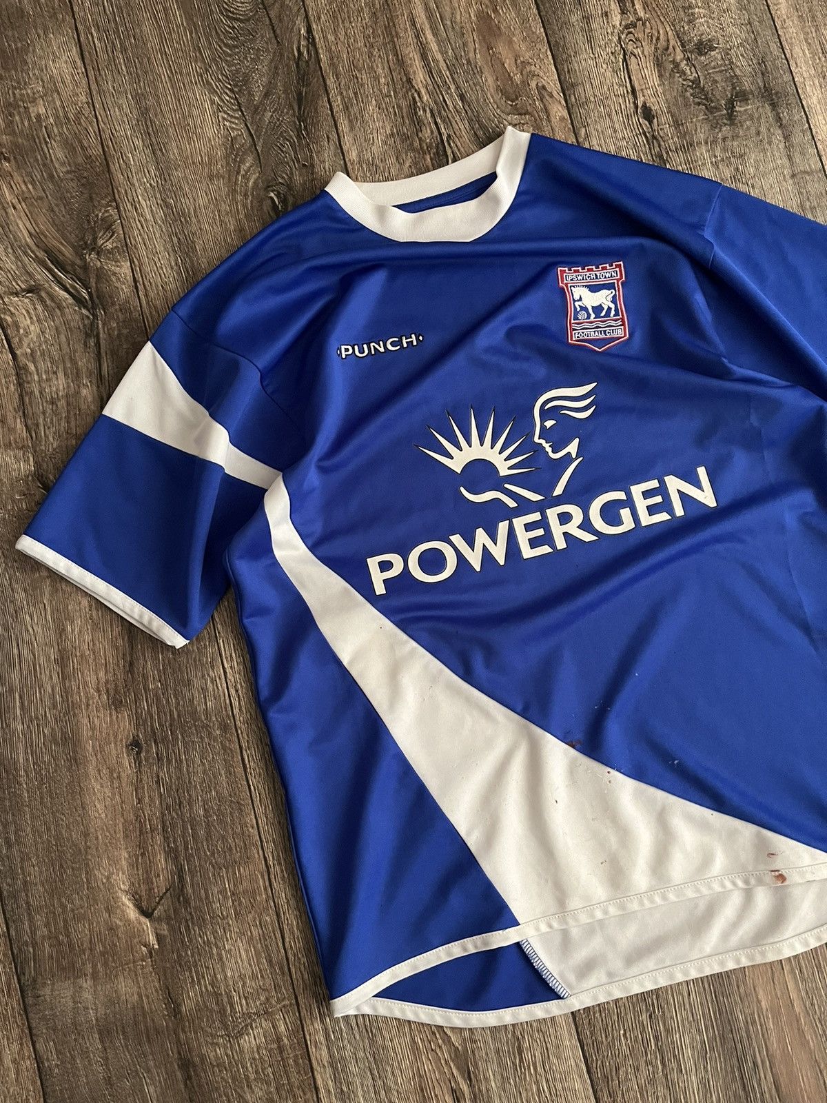 Vintage Vintage Punch Ipswich Town Home Football Jersey 2005-2006 Size US M / EU 48-50 / 2 - 3 Thumbnail