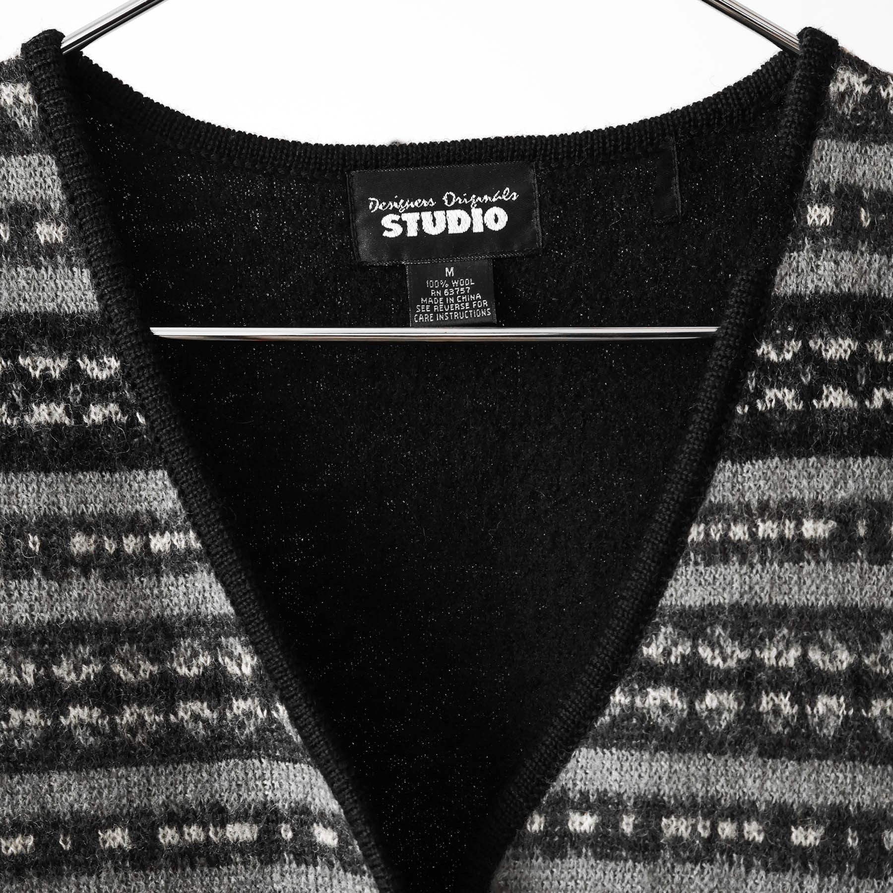 Vintage True Vintage Textile Patter Genuine Wool Sweater Vest Size US M / EU 48-50 / 2 - 2 Thumbnail