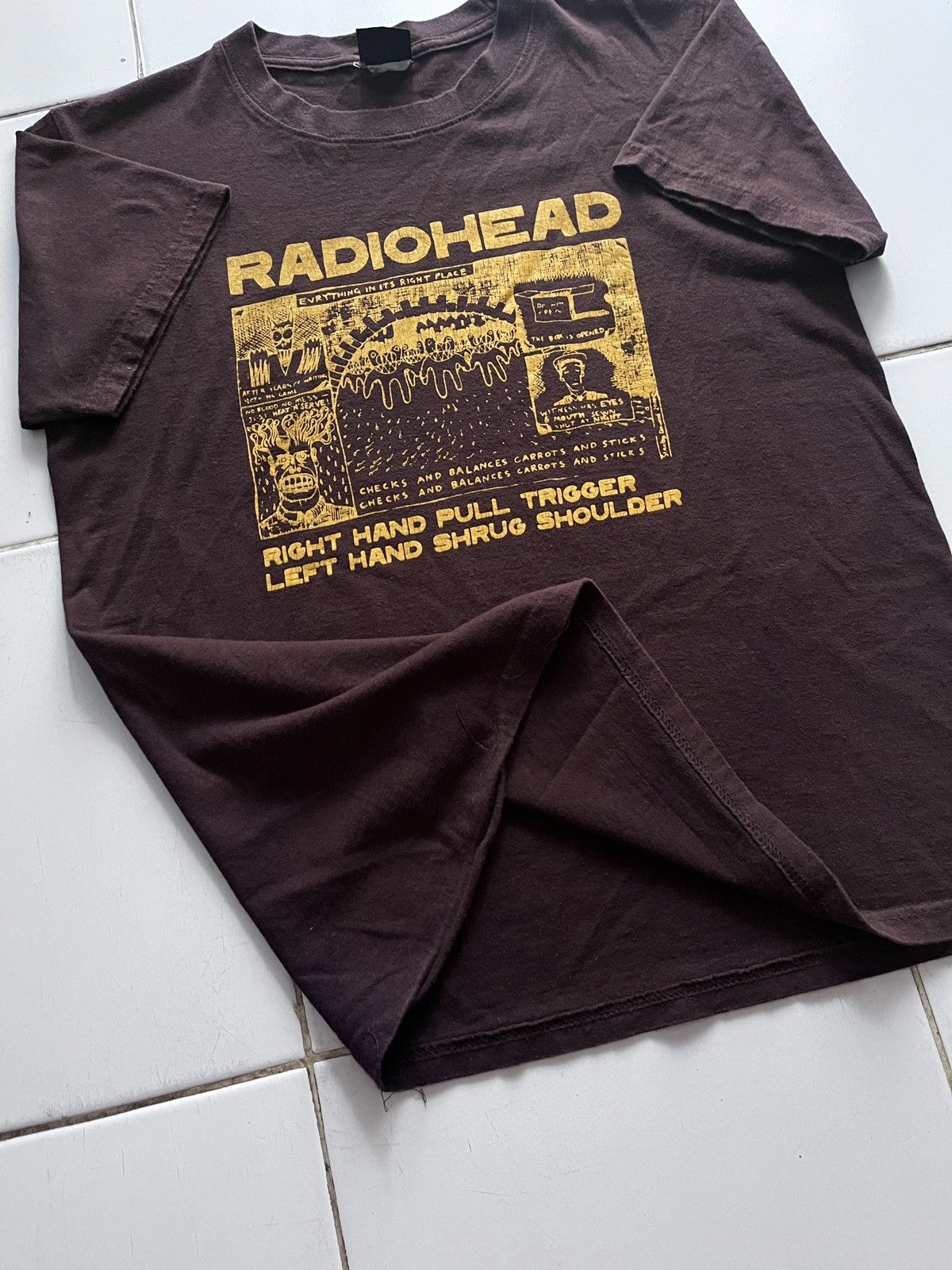 Band Tees Vintage Radiohead Sex Work Death 2000s Size US M / EU 48-50 / 2 - 4 Thumbnail