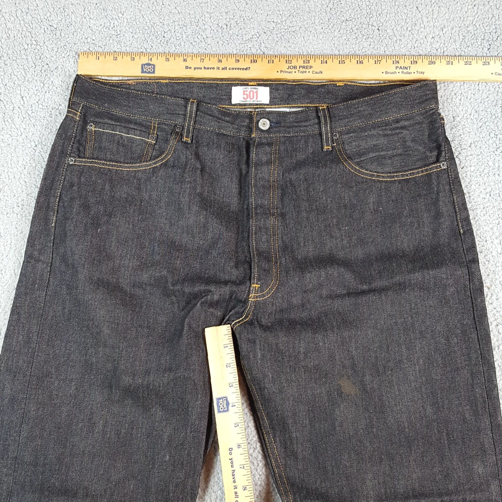Levi's VINTAGE Levi's 501 Jeans Mens 42x32 Black Denim Straight 5-Pocket Western Button Fly Old School Cowboy 90s 00s Rock Style Regular Fit Size 42 Size US 42 / EU 58 - 4 Thumbnail