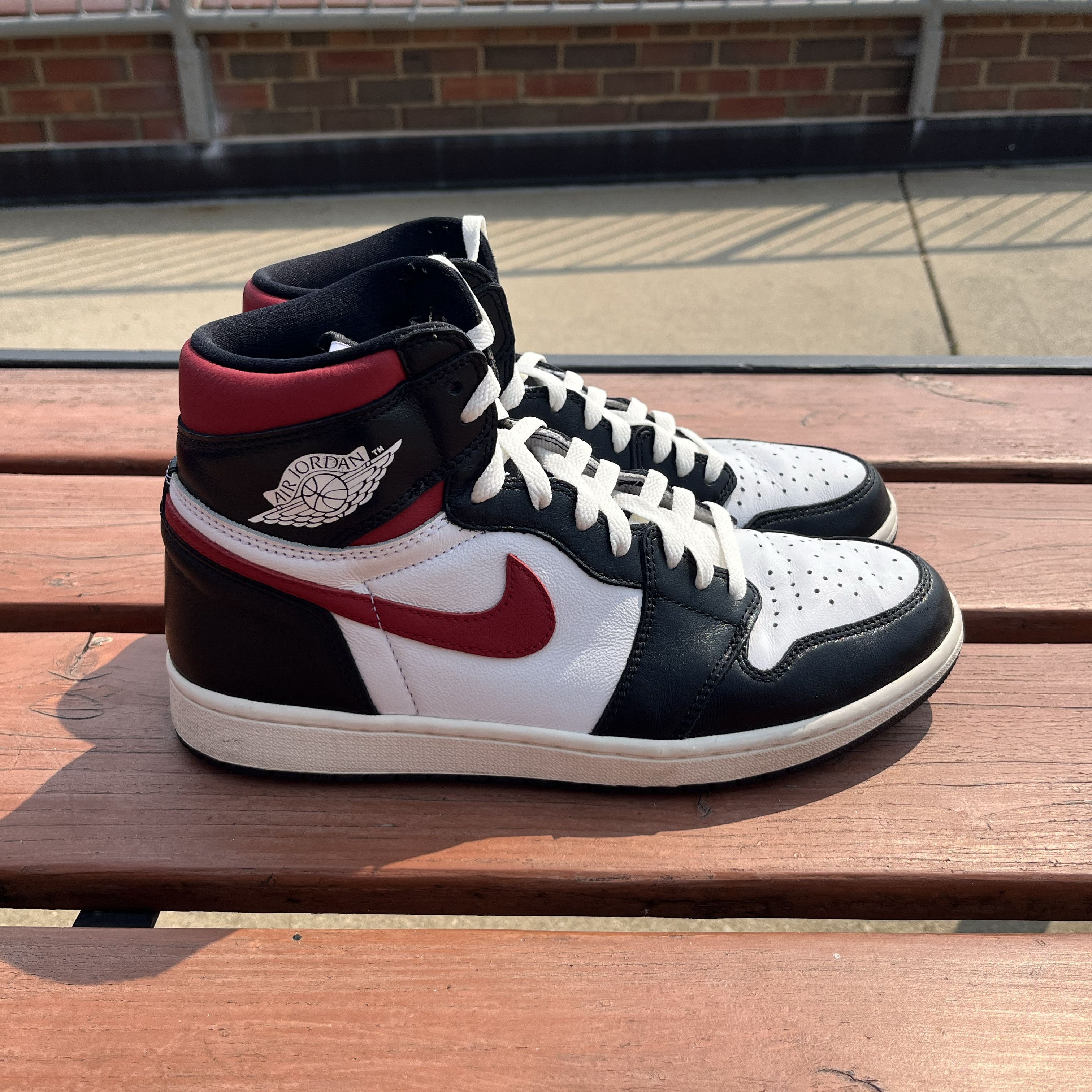 Jordan Brand Nike Jordan 1 Gym Red (Size 10 US M) Size US 10 / EU 43 - 5 Thumbnail