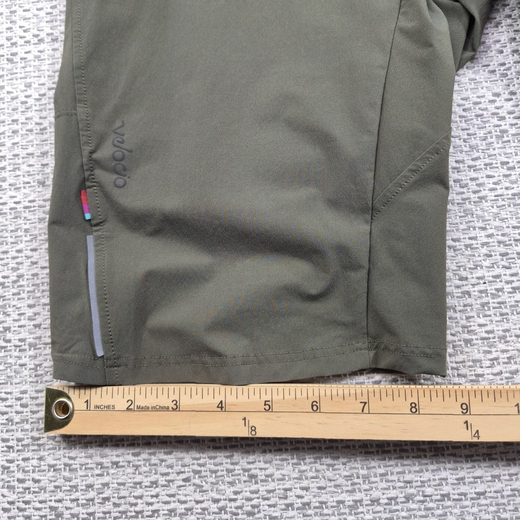 Vintage Vaude Trail Shorts Mens Small Green Biker Adjustable Belt Reflective Cycling Shirt? Size US 29 - 4 Thumbnail