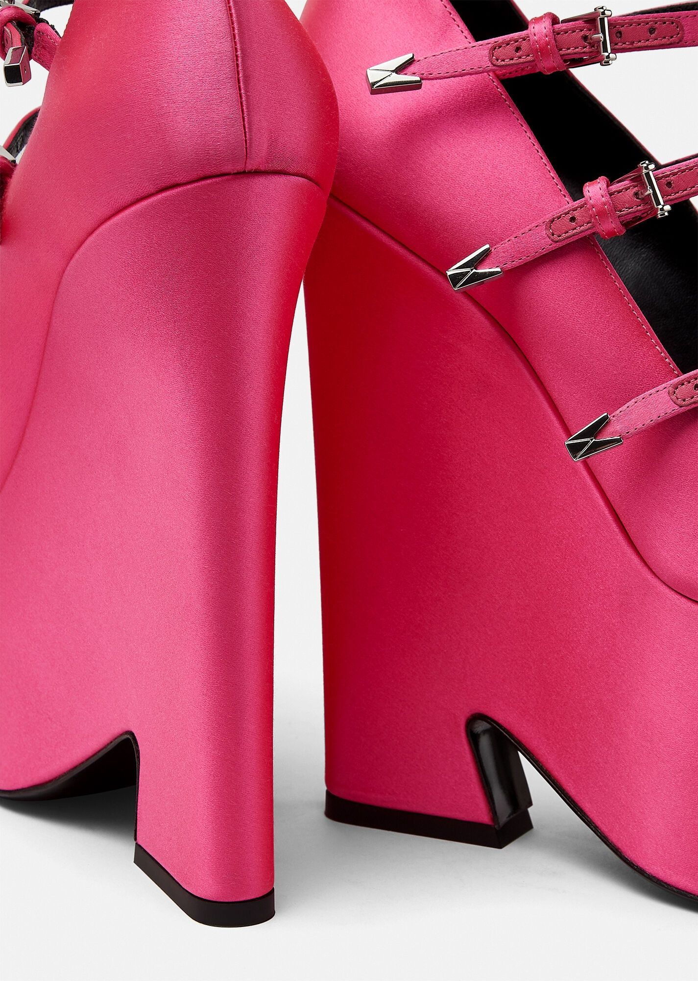 Versace o1y0226 Pumps in Fuchsia Size US 6 / IT 36 - 4 Thumbnail