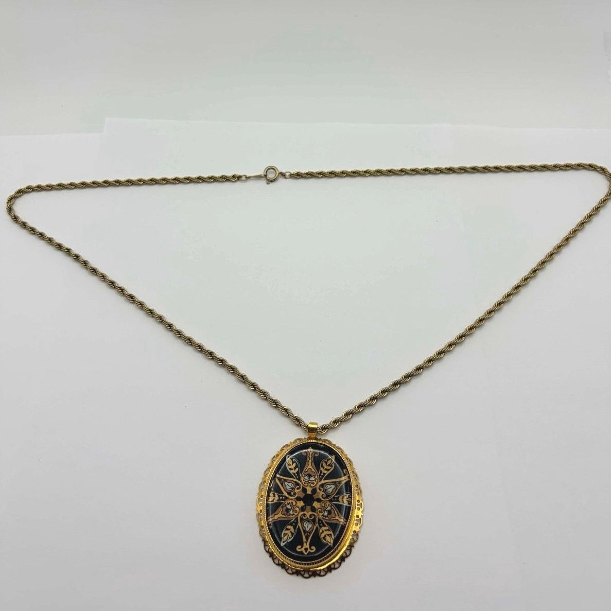 Other Gold & Tan Floral Necklace Size ONE SIZE - 4 Thumbnail