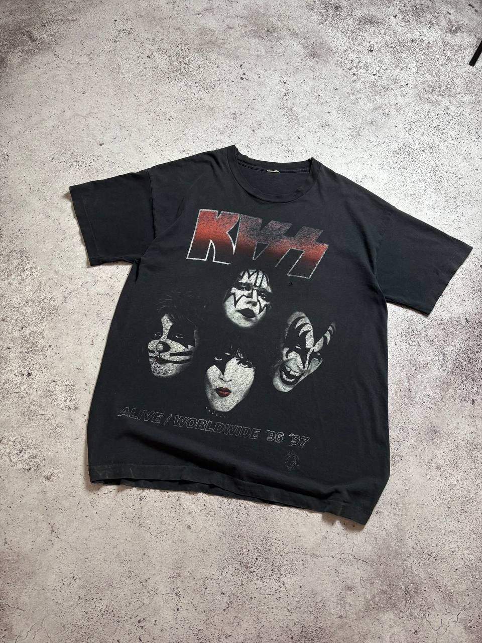KISS Vintage Kiss Tour T-Shirt 96-97 Alive Worldwide Concert USA Size US L / EU 52-54 / 3 - 1 Thumbnail