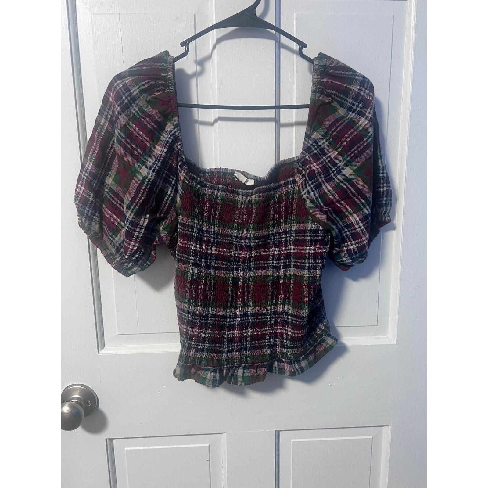 American Eagle Outfitters American Eagle Plaid Smocked Top Womens L Red Puff Sleeve Size L / US 10 / IT 46 - 5 Thumbnail