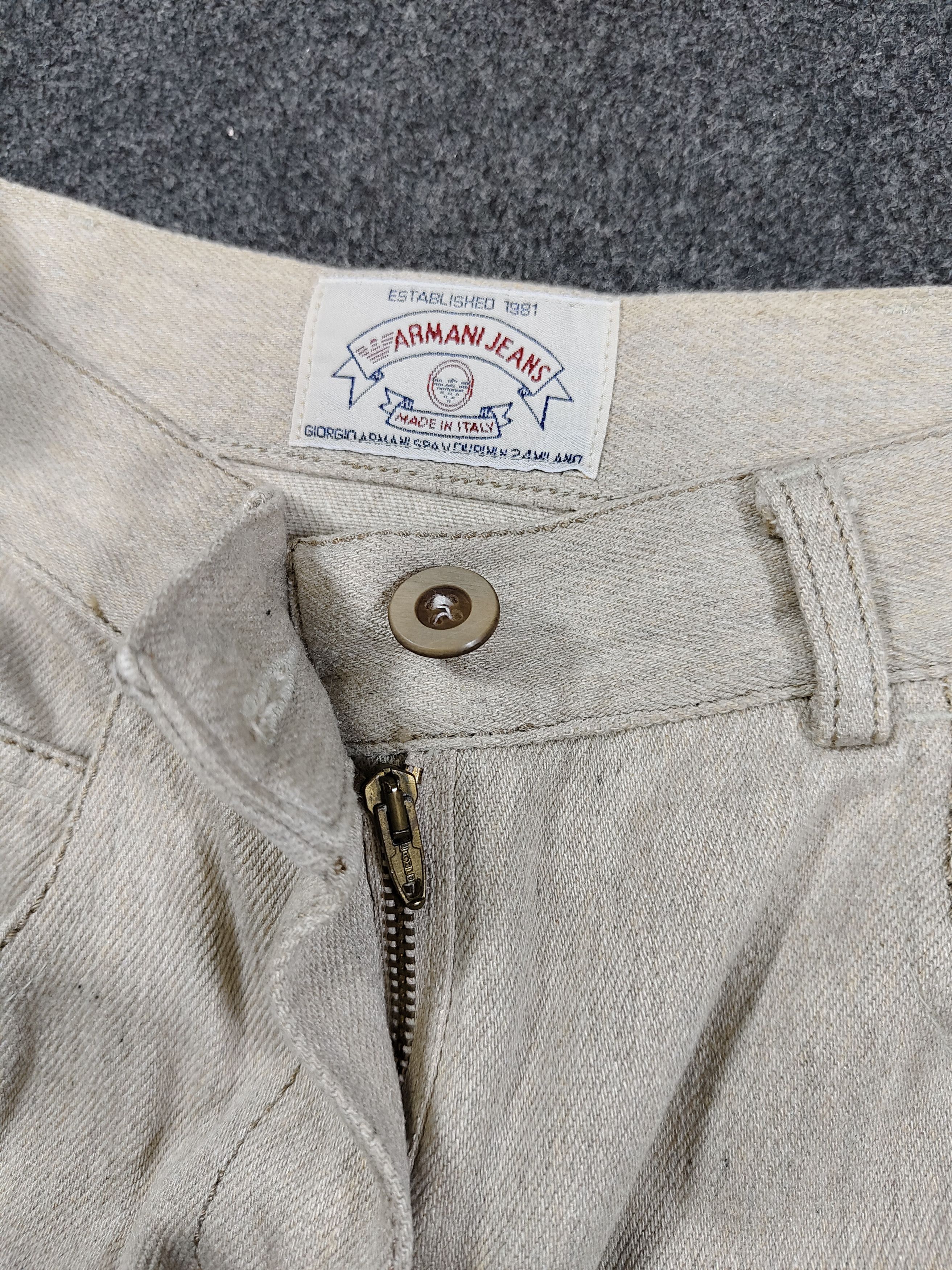 Armani 80s Armani Jeans🔥Clean Minimal Silhouette Denim Skirt Size 28" / US 6 / IT 42 - 7 Thumbnail