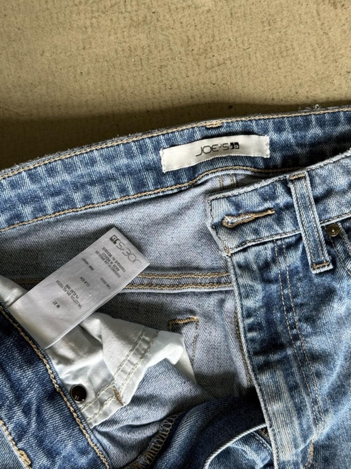 Other Joe’s Jeans / Mid Rise Straight Raw Hem / Light Wash Size 27" / US 4 / IT 40 - 5 Thumbnail