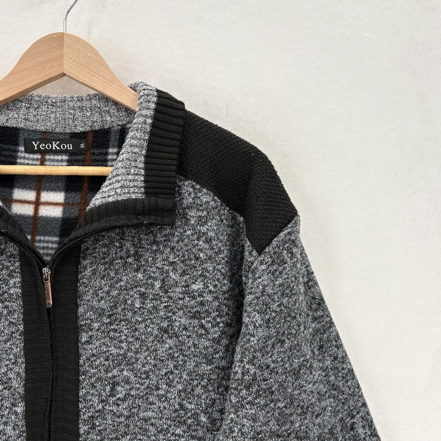 Vintage YeoKou Sweater Mens XL Gray Full Zip Cashmere Wool Blend Knit Cozy Size US XL / EU 56 / 4 - 2 Thumbnail