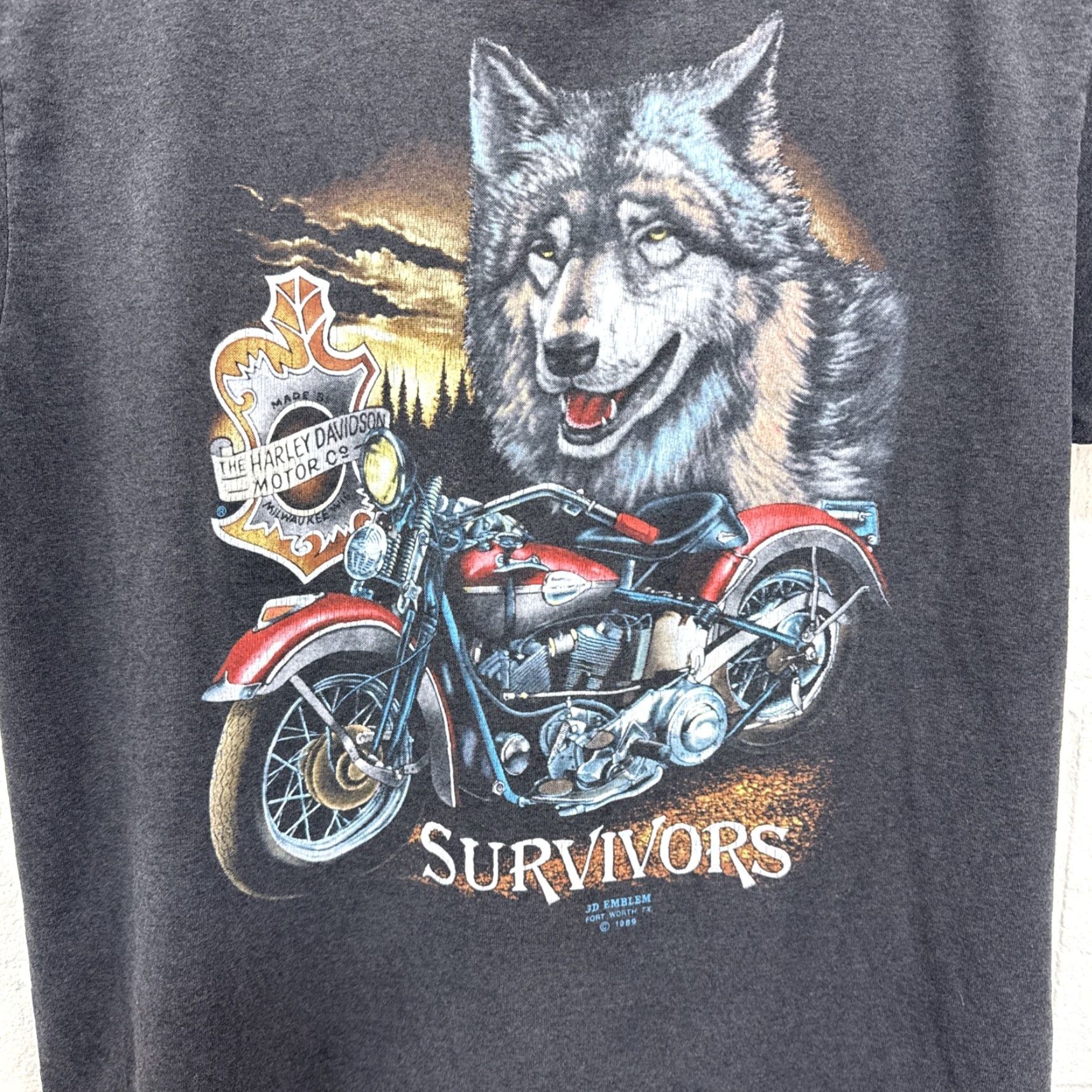Harley Davidson VINTAGE Harley-Davidson 3D Emblem 1989 Survivors Wolf Motorcycle T Shirt Large Men Black Size US L / EU 52-54 / 3 - 2 Thumbnail