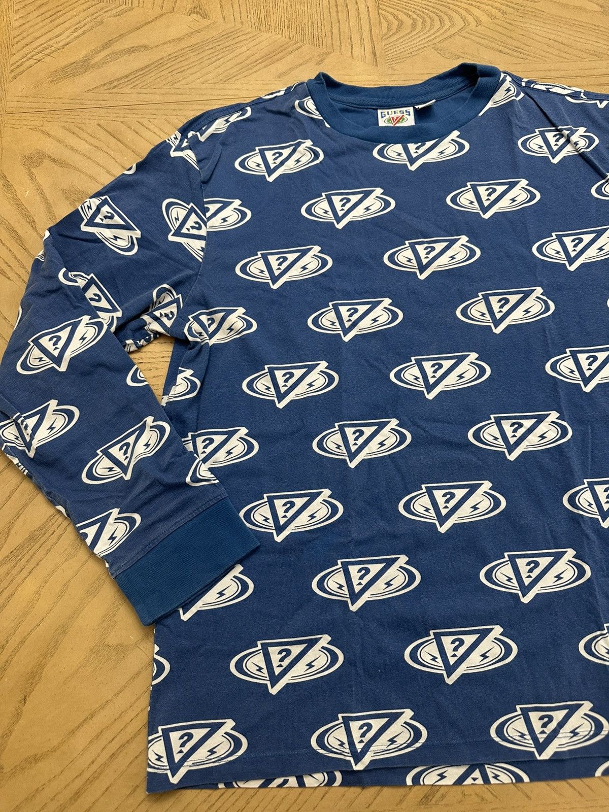 Guess GUESS x J Balvin "Colores" capsule collection Size US M / EU 48-50 / 2 - 3 Thumbnail