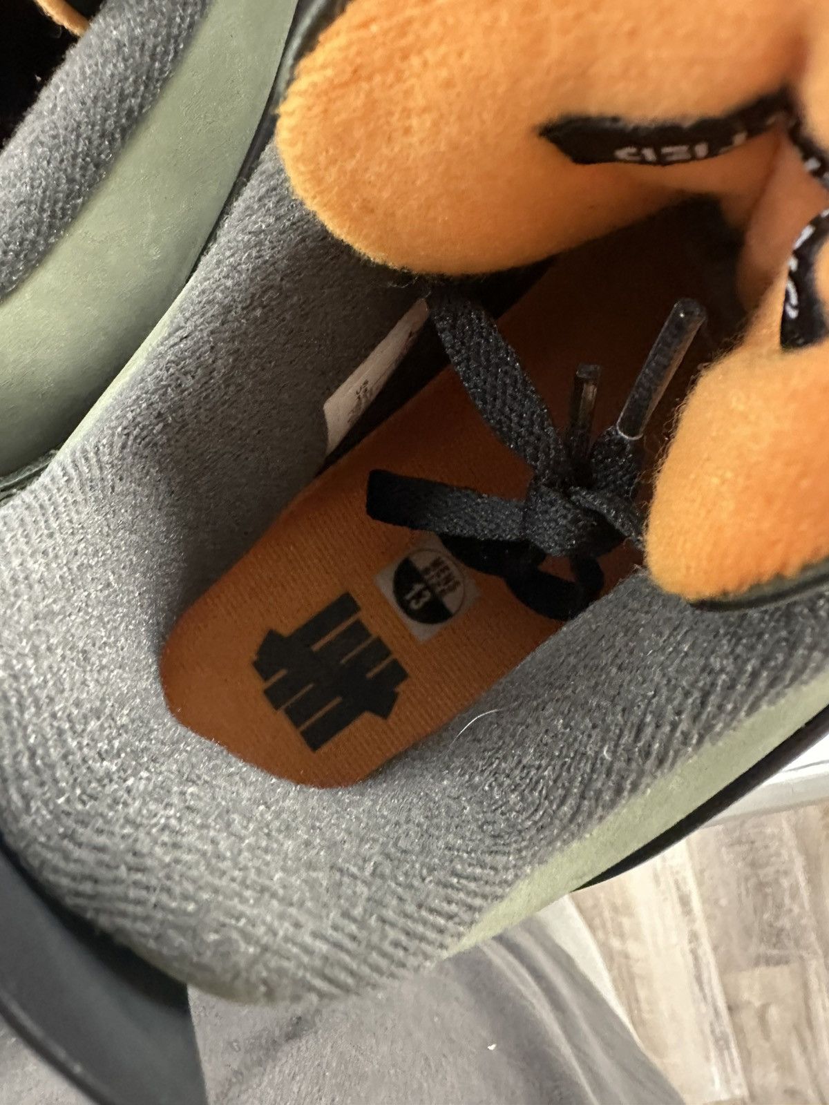 Jordan Brand × Undefeated Jordan 4 Undefeated Size US 13 / EU 46 - 4 Thumbnail