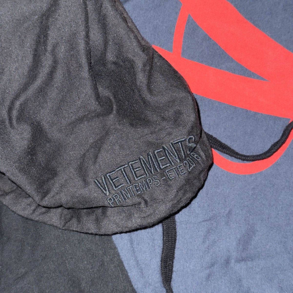 Vetements Vetements SS18 Zurich Staff Hoodie Dress (Demna Gvasalia) Size US M / EU 48-50 / 2 - 9 Thumbnail