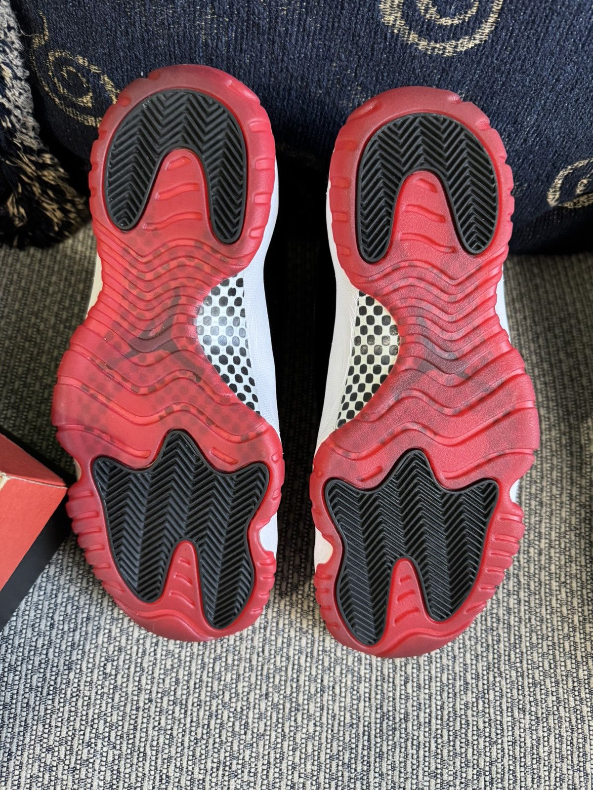 Jordan Brand Jordan 11 Bred 2019 Size US 9 / EU 42 - 12 Thumbnail