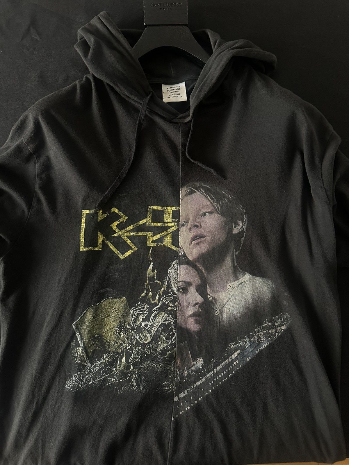 Vetements Vetements AW17 K-Hole/Titanic Split Oversized Hoodie Size US XS / EU 42 / 0 - 7 Thumbnail