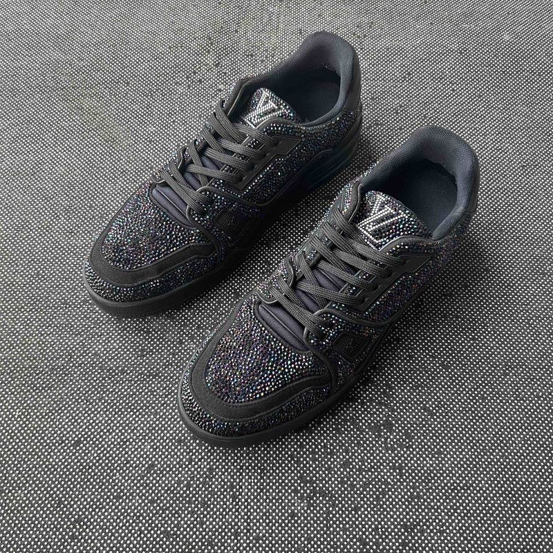 Louis Vuitton Louis Vuitton Crystal Decorative Low-Top Trainers 0079 Size US 8 / EU 41 - 1 Thumbnail