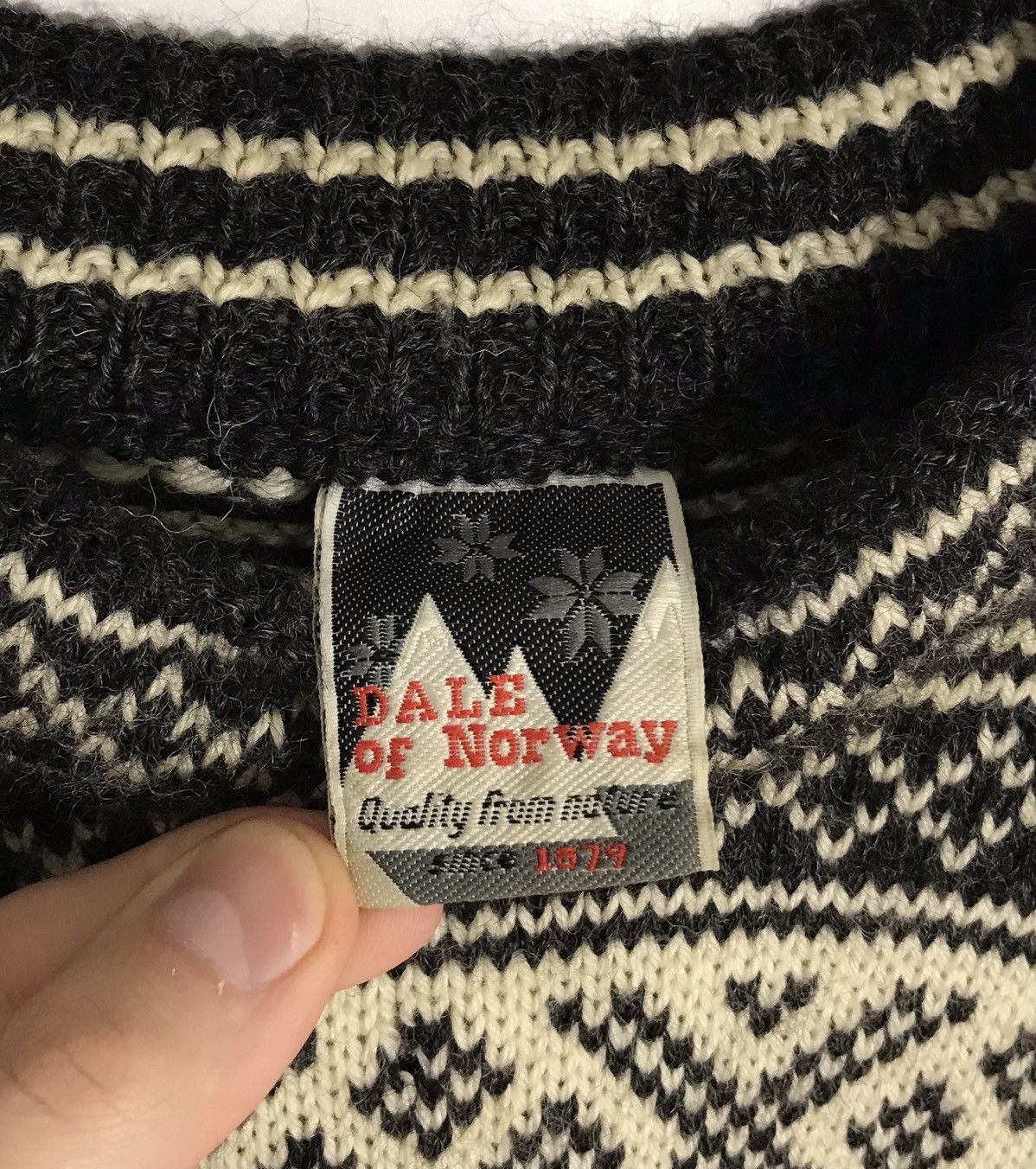 Dale Of Norway Dale Of Norway Vintage Wool Norwegian Knit Sweater Pullover Size US L / EU 52-54 / 3 - 6 Thumbnail