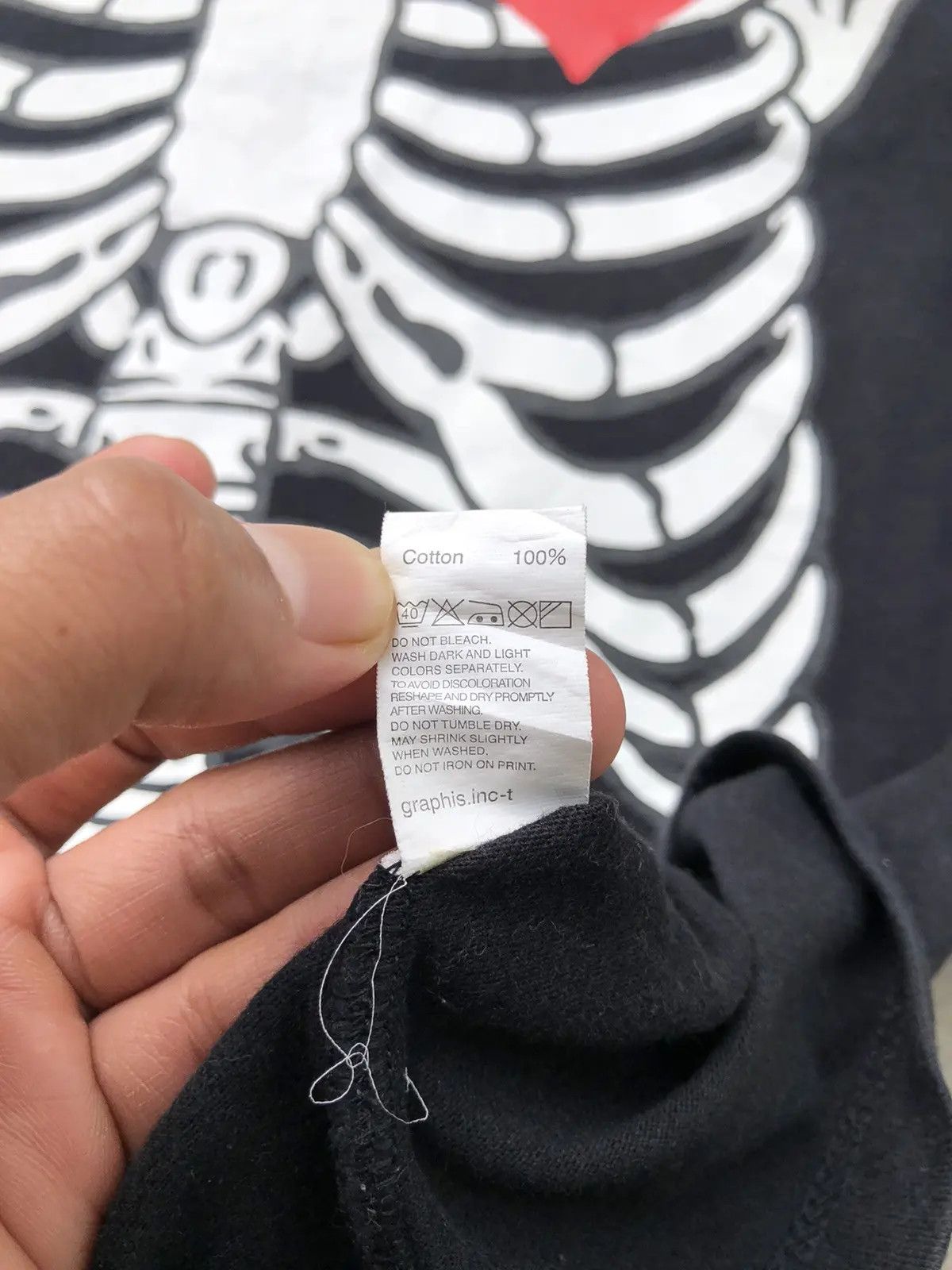 Japanese Brand Faded Black Skeleton/Skull Punk Short Sleeve Shirt Size US S / EU 44-46 / 1 - 11 Thumbnail