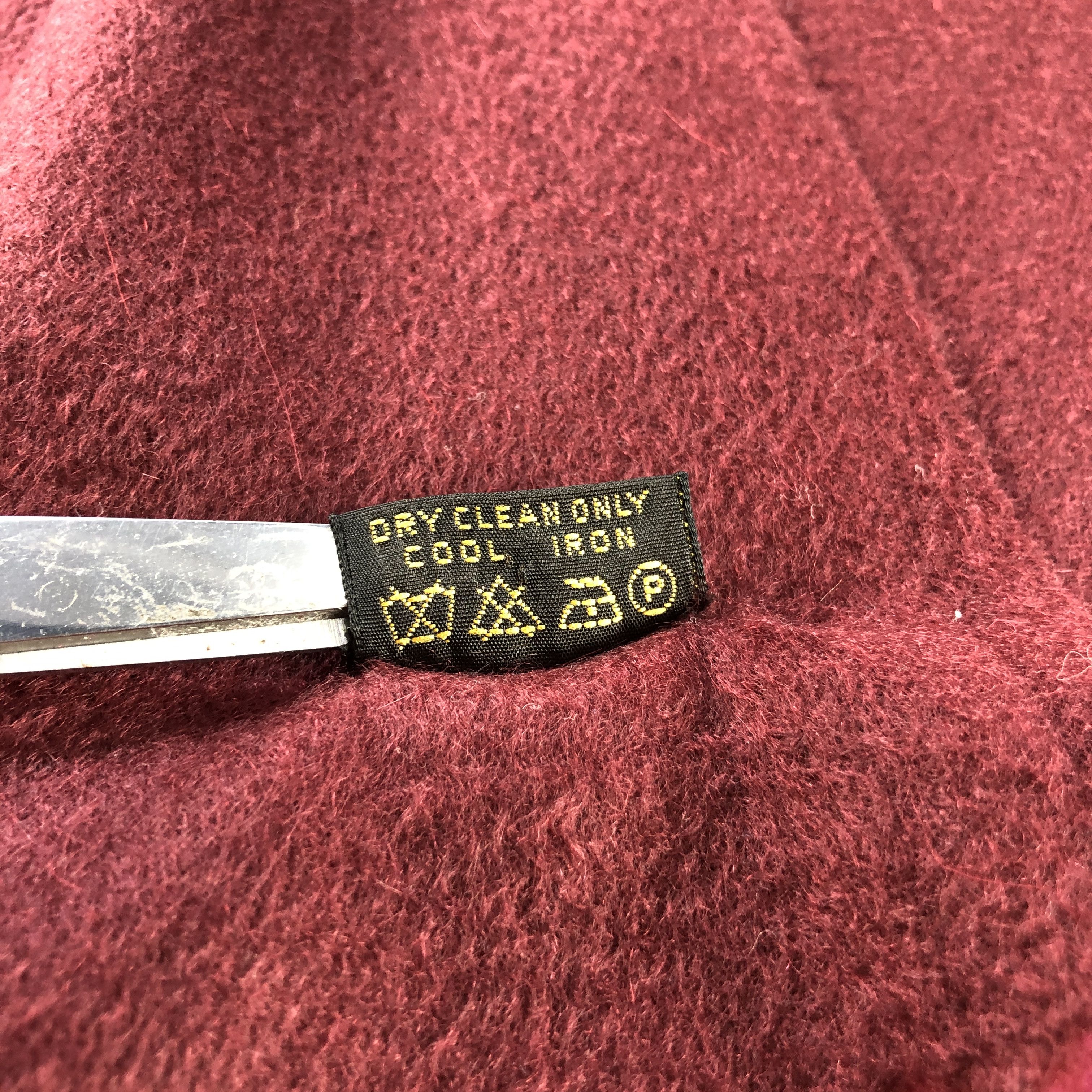 Japanese Brand Louis Vuitton Cashmere Scarf Muffler V2932 Size ONE SIZE - 6 Thumbnail