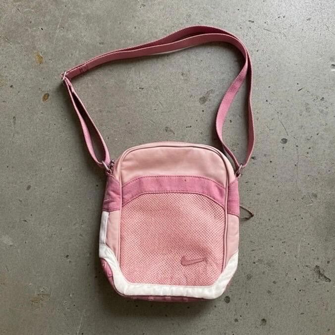 Other The Nike Messenger Sneaker Sole Bag Size ONE SIZE - 2 Thumbnail