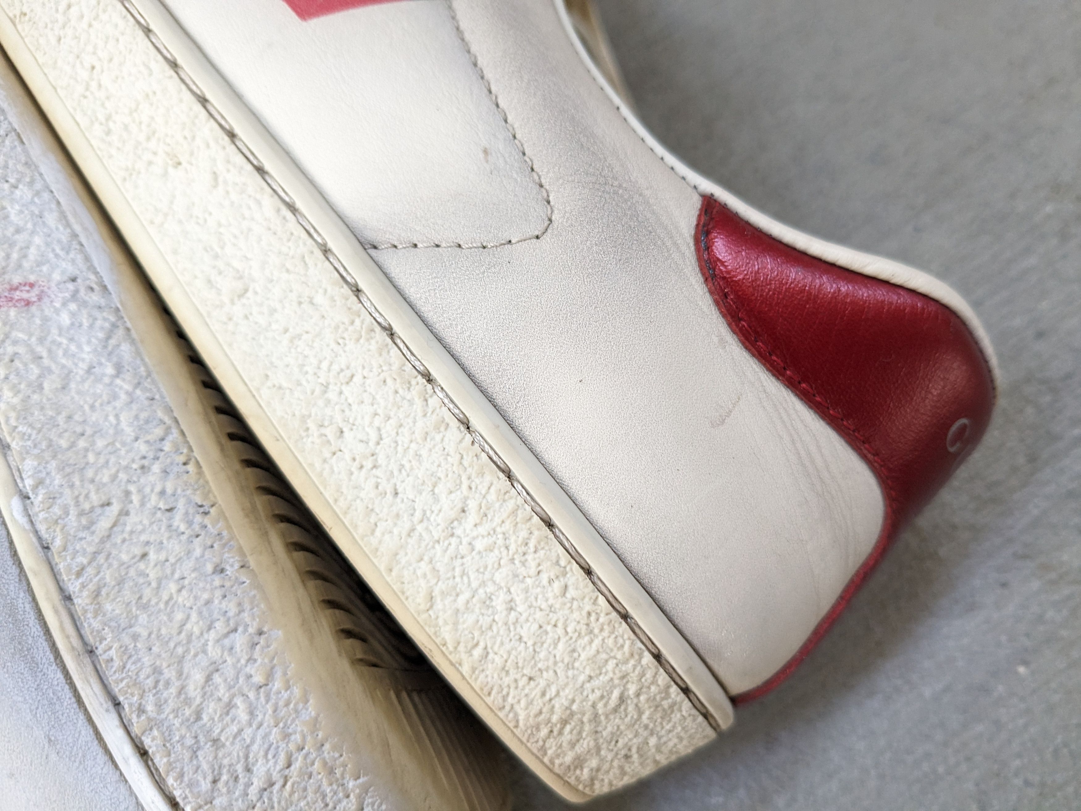 Gucci Gucci Ace Sneakers White 9 Distressed Low Tops Leather Size US 9 / EU 42 - 14 Thumbnail