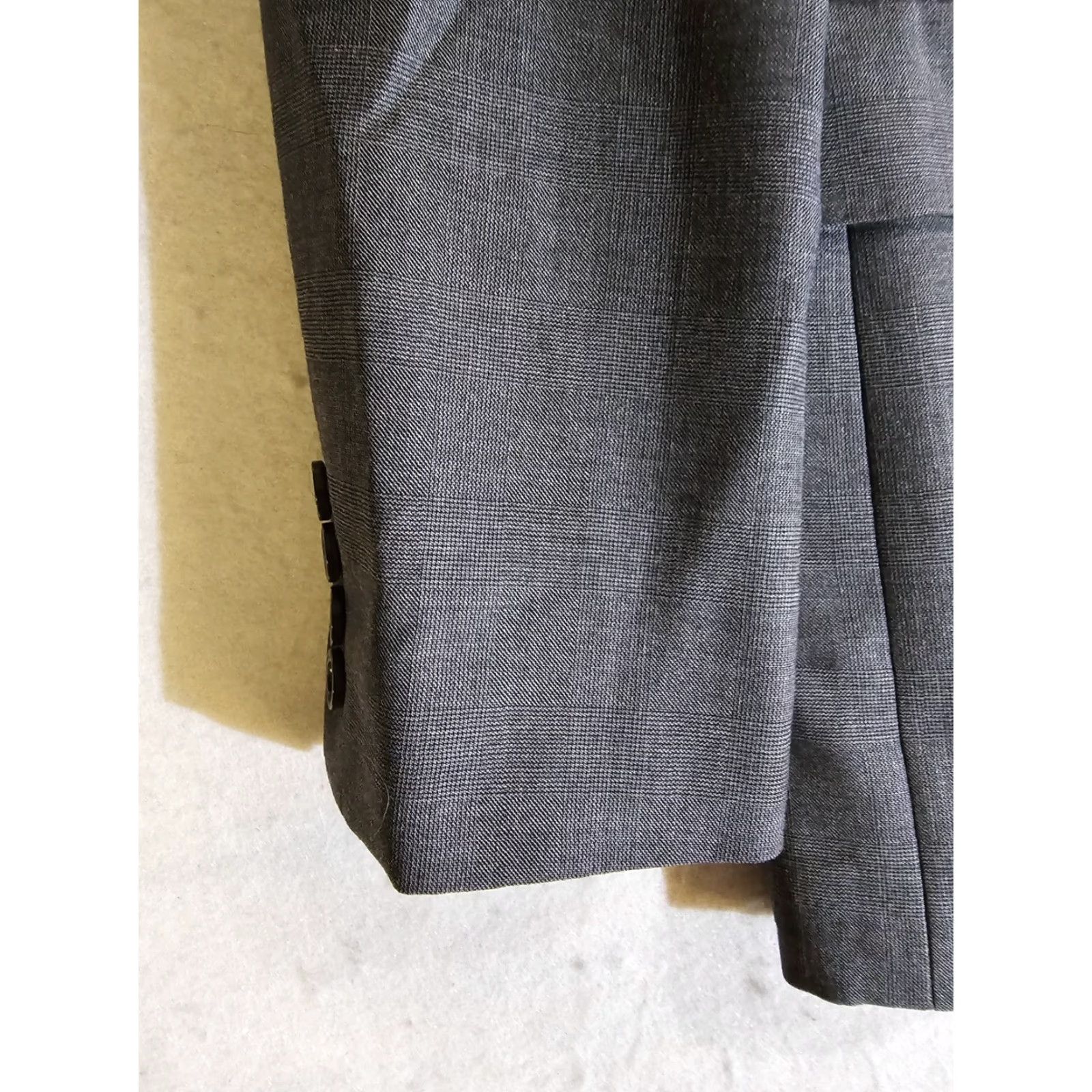 J.Crew J. Crew Blazer Ludlow Single-Breasted Two-Button Notch Lapel 38R Gray Wool Merino 100% Loro Piana Super 150s Classic Mens Shirt? Size 38R - 4 Thumbnail