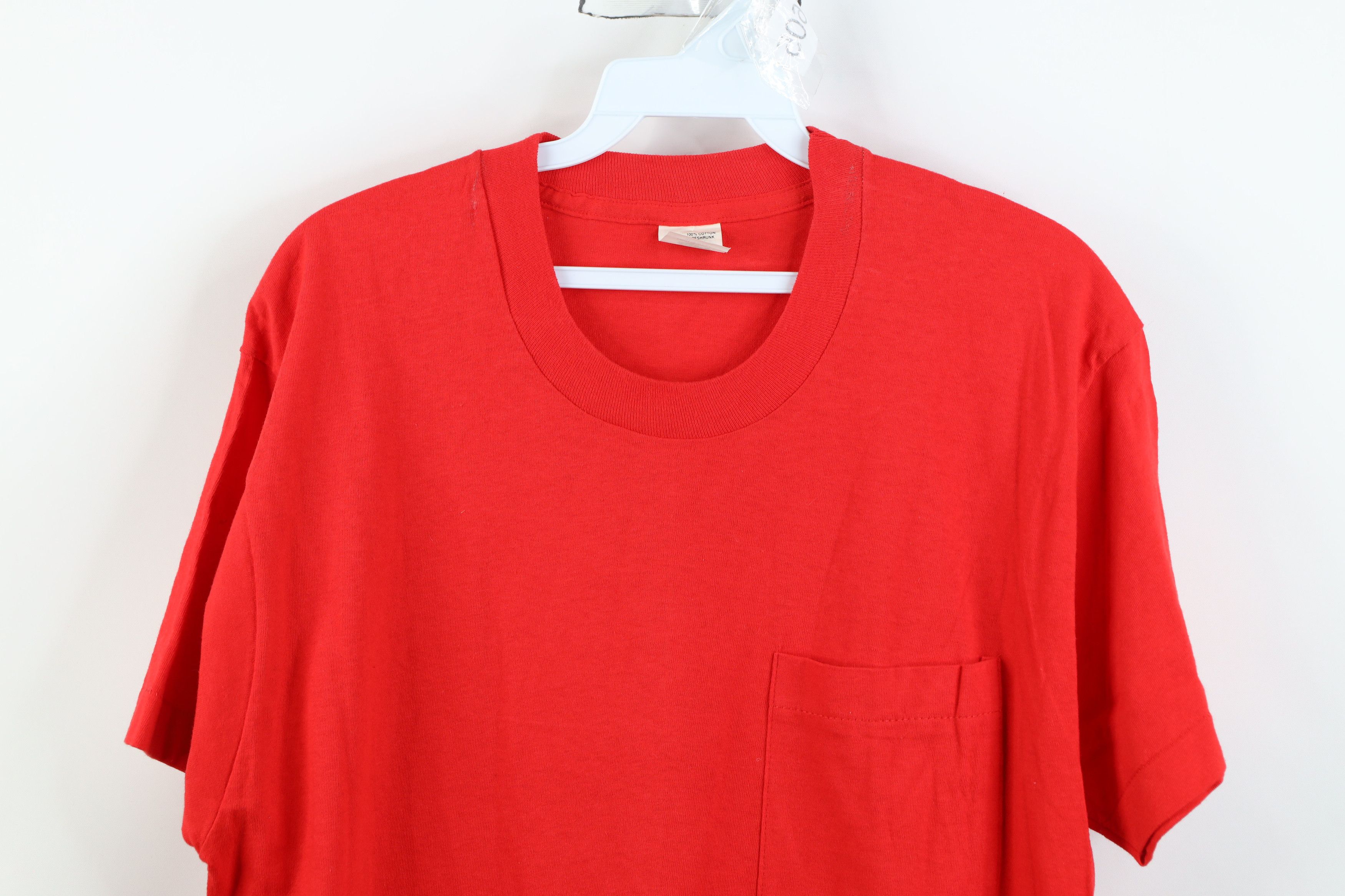 Vintage Vintage 90s Streetwear Short Sleeve T-Shirt Red Pocket USA Size US L / EU 52-54 / 3 - 2 Thumbnail