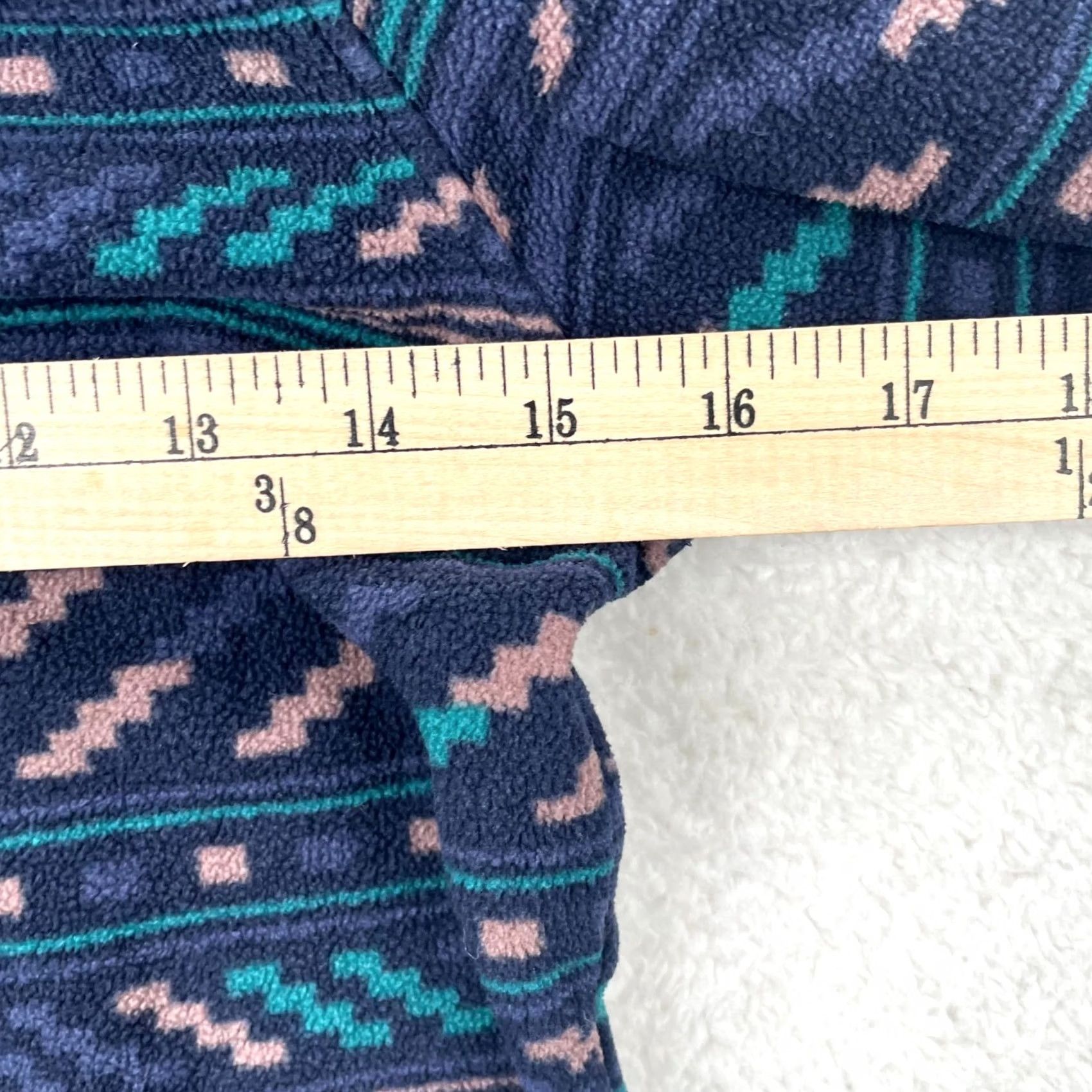 Patagonia VINTAGE Patagonia Fleece Womens XS Blue Aztec Geometric Snap T Sweater Size XS / US 0-2 / IT 36-38 - 7 Thumbnail