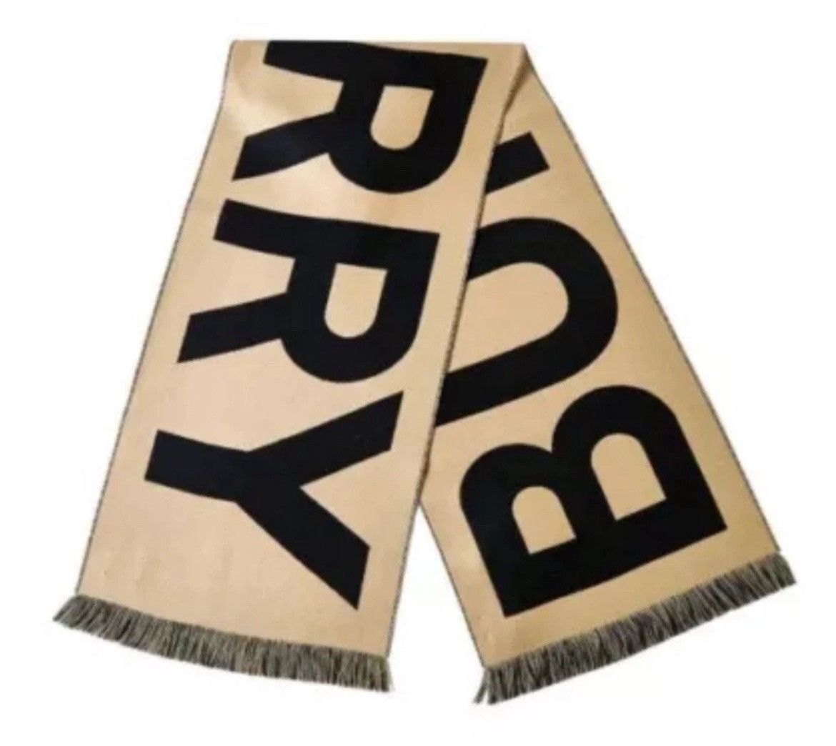 Burberry Burberry scarf big logo Size ONE SIZE - 1 Thumbnail