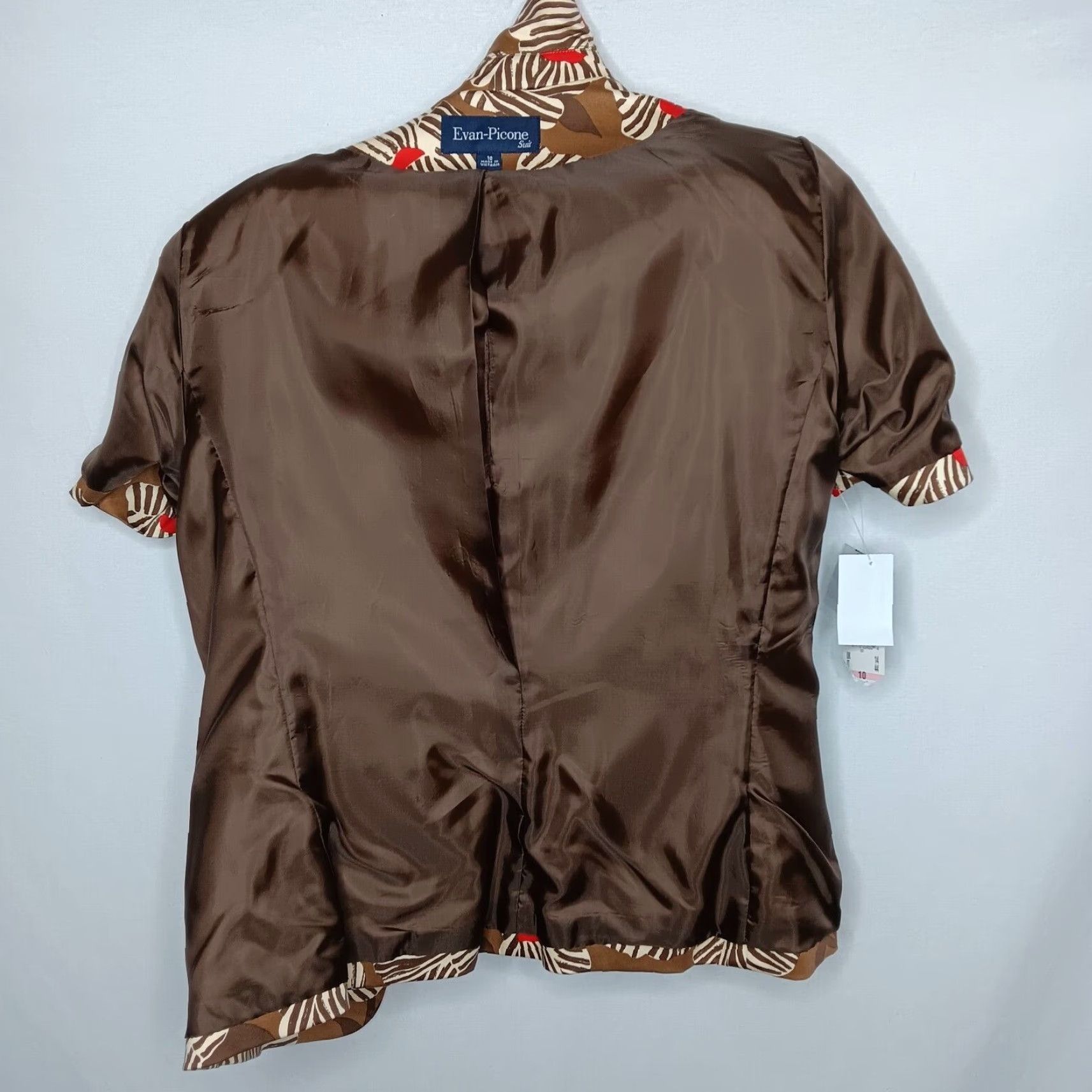 Evan Picone VINTAGE Evan Picone Skirt Suit Women's 2 Piece Brown Floral Short Sleeve Top New Size L / US 10 / IT 46 - 7 Thumbnail