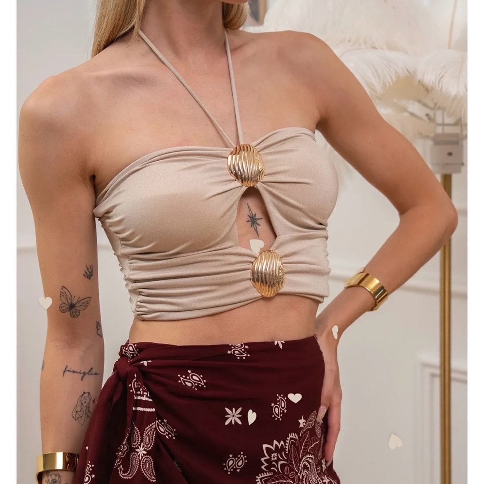 Other New Y2K Beige Halter Top with Gold Seashells size S Size S / US 4 / IT 40 - 2 Thumbnail