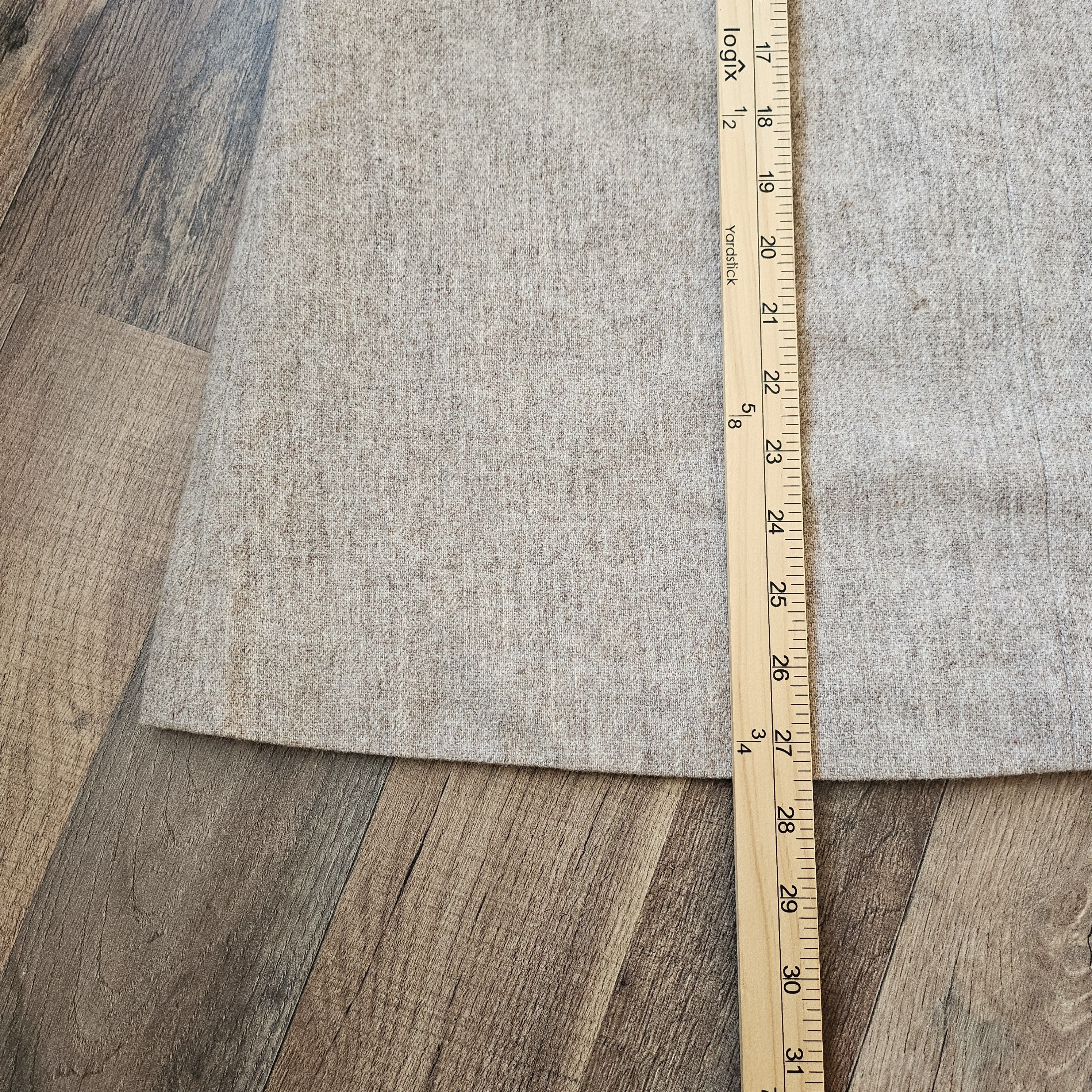 Vintage Women's 25" Vintage Classic Tailored Ivory Wool Skirt Size 25" / US 0 / IT 36 - 9 Thumbnail