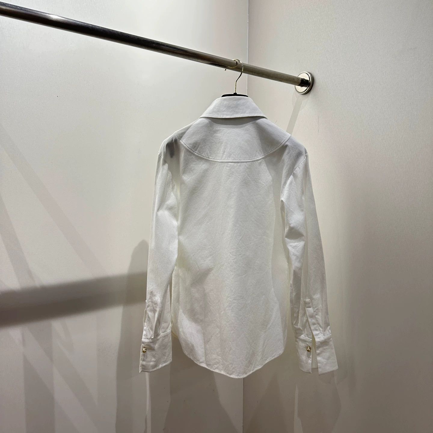 Chanel Chanel mar525 Bow Ribbon LS Shirt 34 Cotton Size XS / US 0-2 / IT 36-38 - 2 Thumbnail