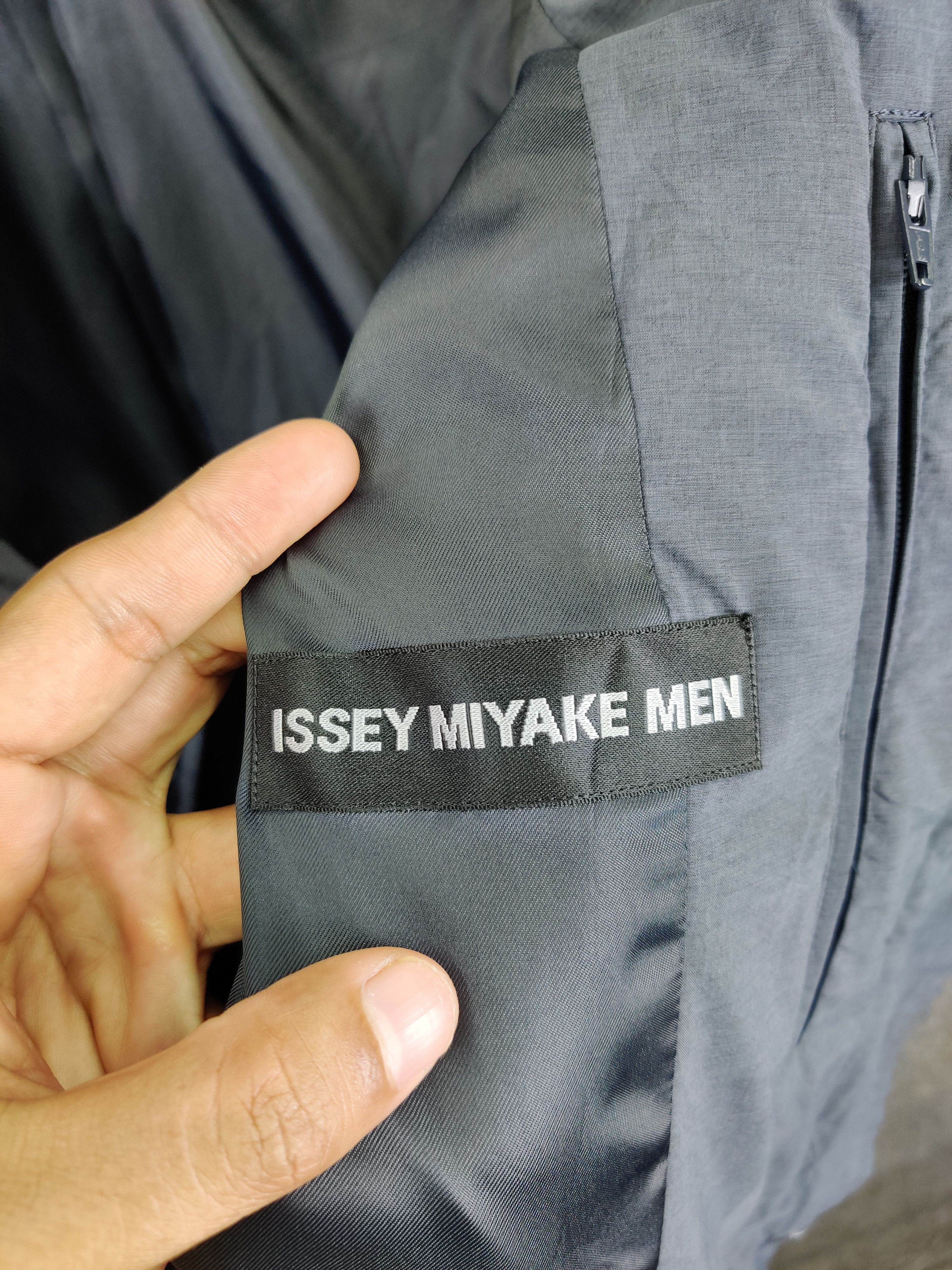 Issey Miyake Vintage 90s Issey Miyake Men Long Trench Coat Jacket Size US L / EU 52-54 / 3 - 8 Thumbnail