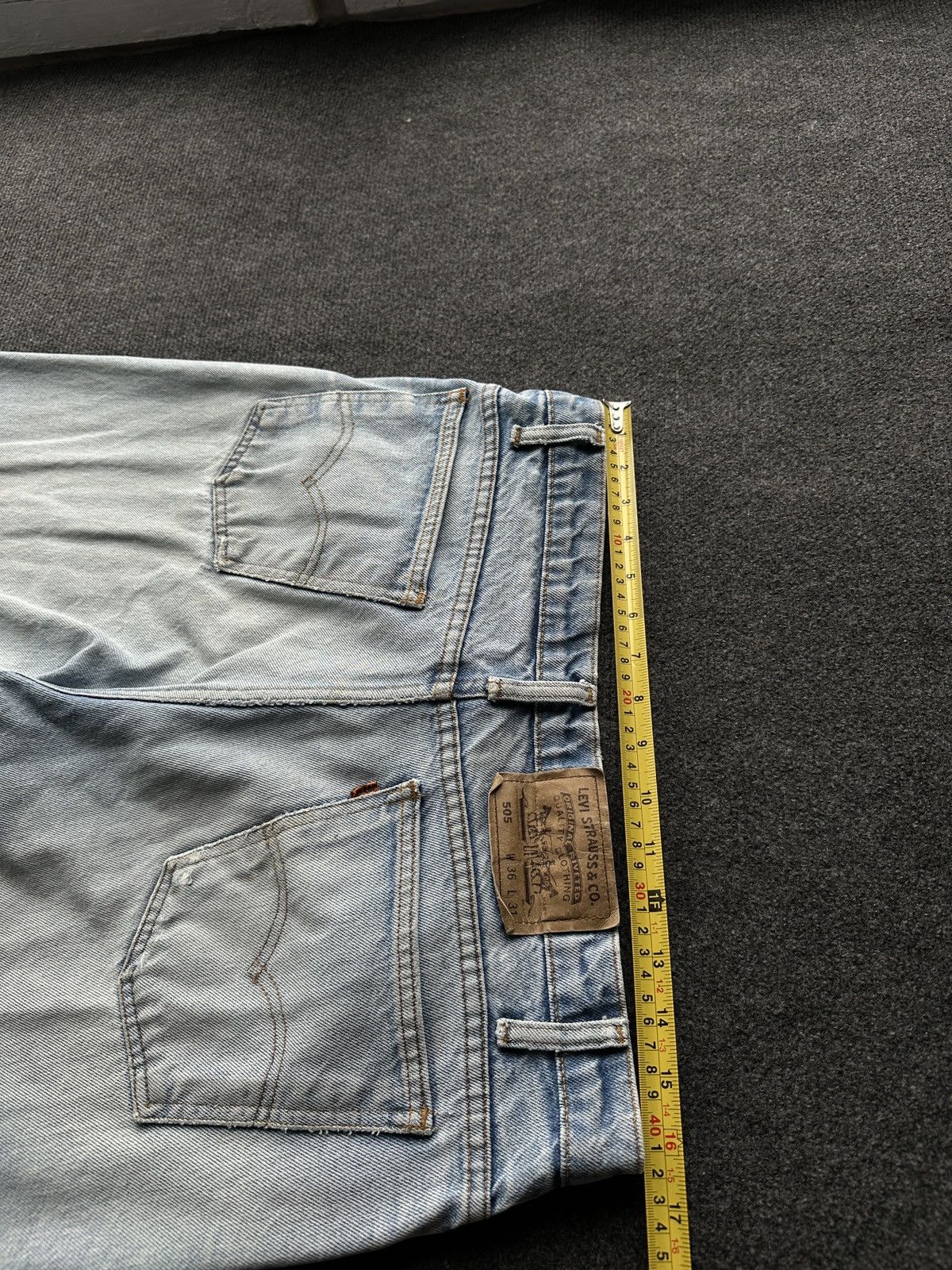 Levi's ORANGE TAB🚨VNTG 90s Levis Jeans LEGEND y2k Light Wash Denim Size US 34 / EU 50 - 17 Thumbnail