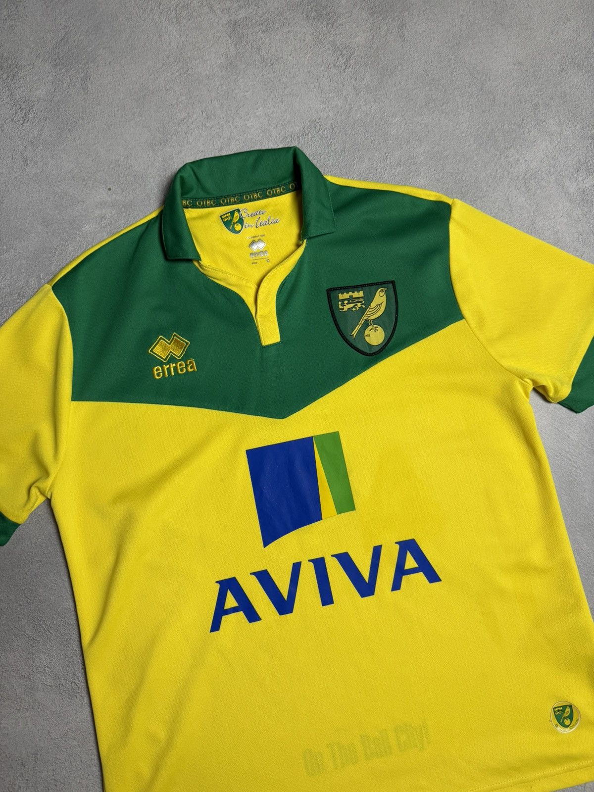 Errea Norwich City 2014 2015 Home Shirt Soccer Jersey Errea Size US S / EU 44-46 / 1 - 3 Thumbnail