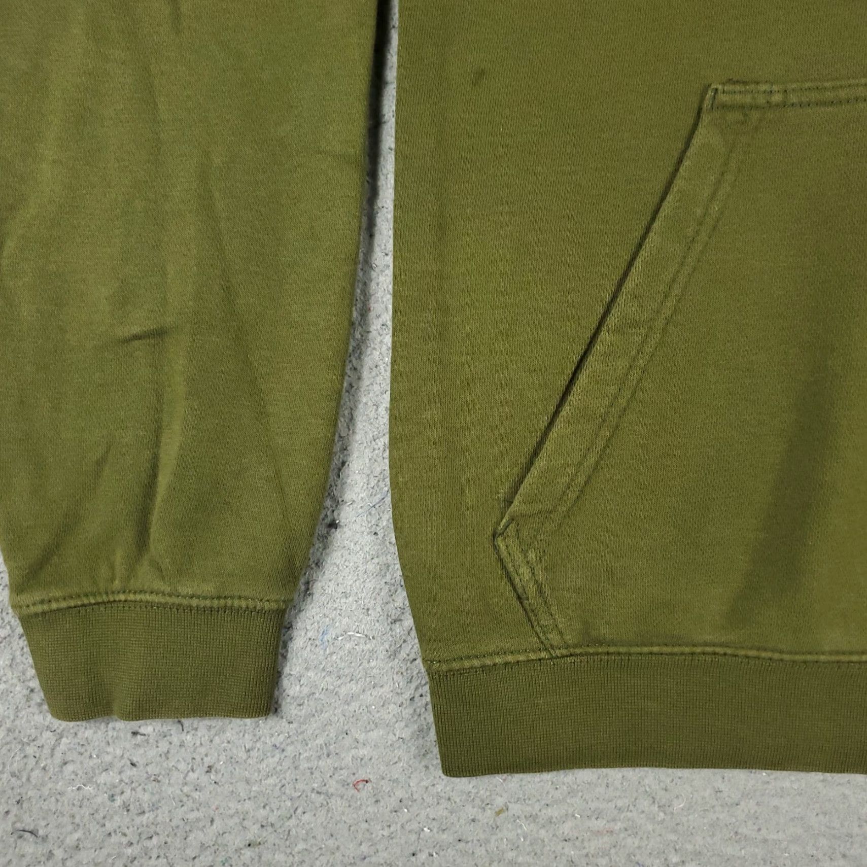 Nike VINTAGE Nike Mens Small Green Logo Pullover Hoodie Casual Sweatshirt All Seasons Size US S / EU 44-46 / 1 - 4 Thumbnail