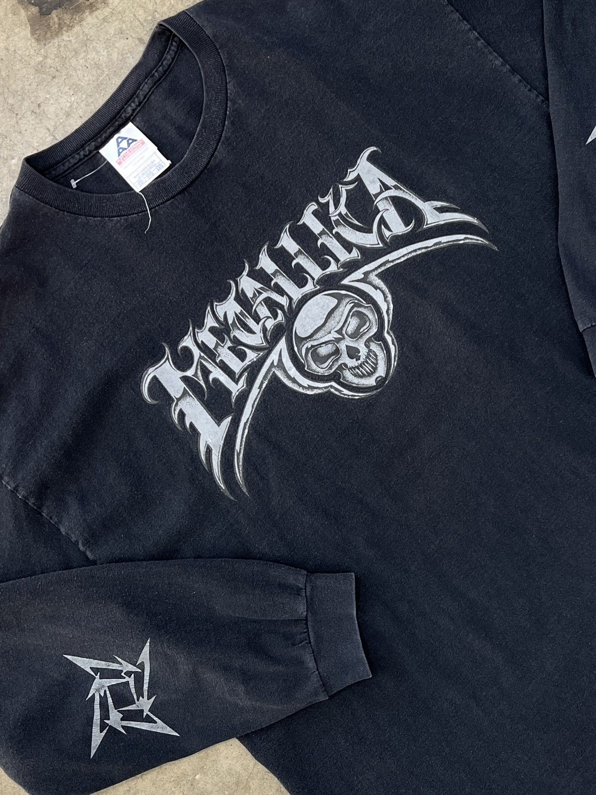 Band Tees Vintage 2004 Metallica Skull Band Long Sleeve Alstyle XXL Size US XXL / EU 58 / 5 - 1 Thumbnail