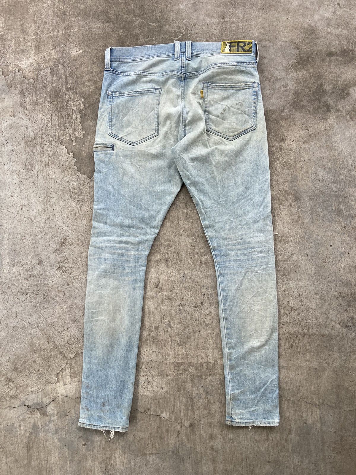 FR2 FR2 Denim Cowhide Distressed Knee Tappered Fits Denim Pants Size US 33 - 7 Thumbnail