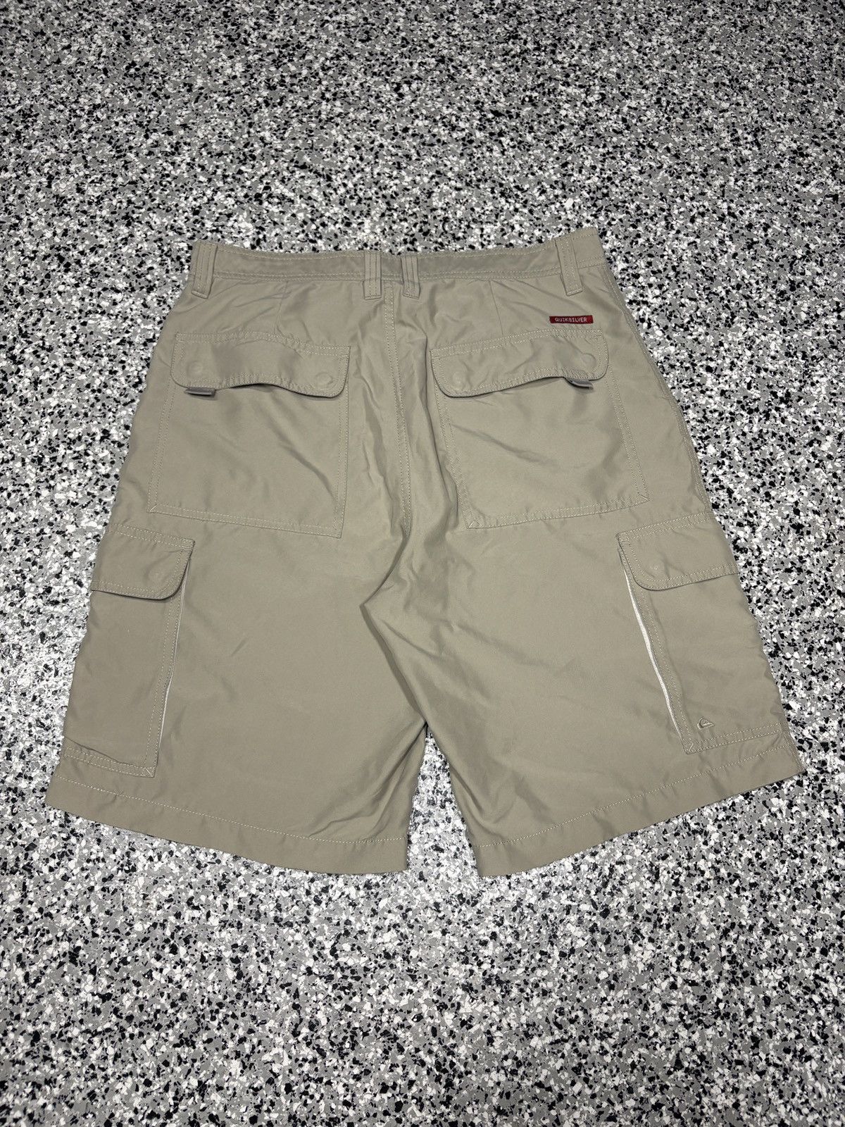 Quiksilver Vintage Y2K Quiksilver Tan Cargo Baggy Hybrid Shorts Size 34 Size US 34 / EU 50 - 2 Thumbnail
