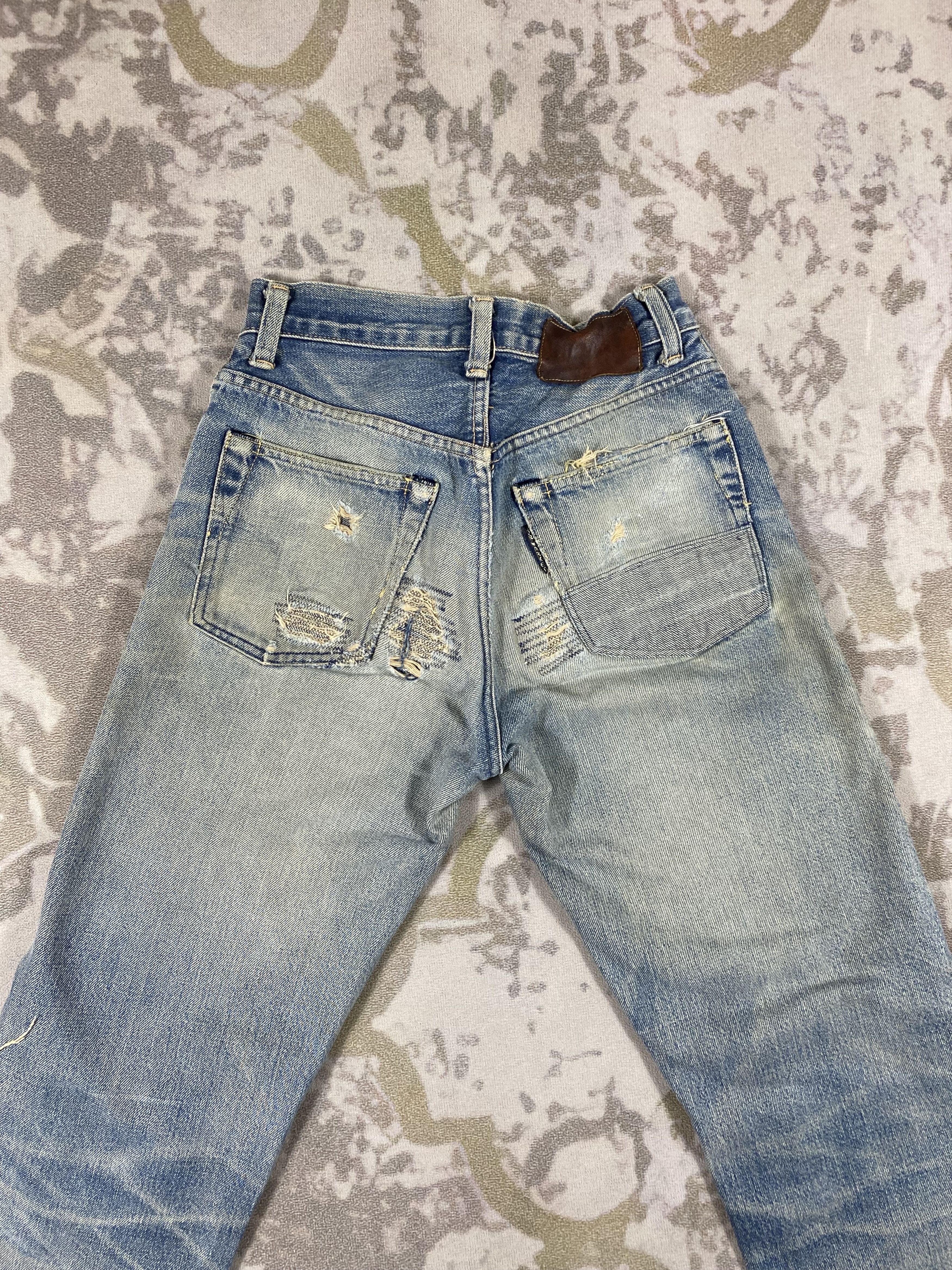 Japanese Brand Redline Distressed Vintage HR Market 24x30.5 Denim-JN3956 Size US 26 / EU 42 - 4 Thumbnail