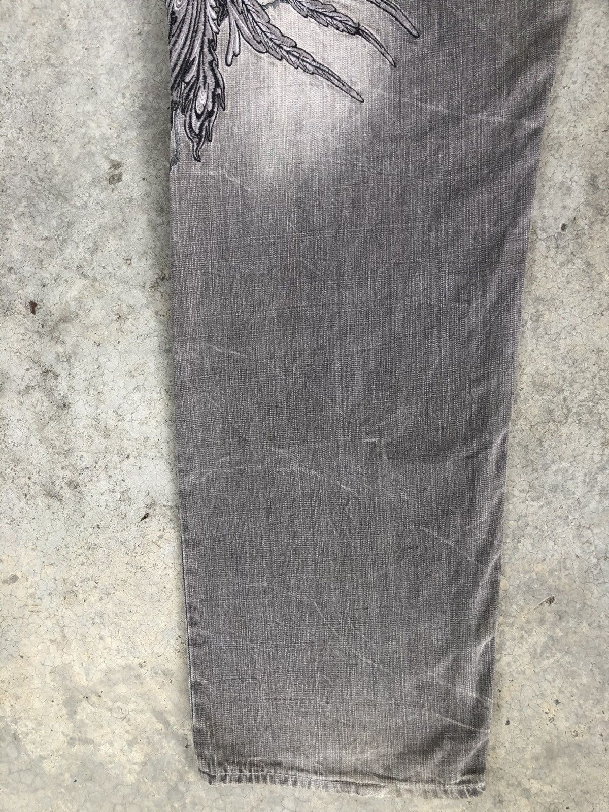 Karakuri Tamashii Karakuri Tamashii Embroidered Jeans Distressed Size US 38 / EU 54 - 11 Thumbnail