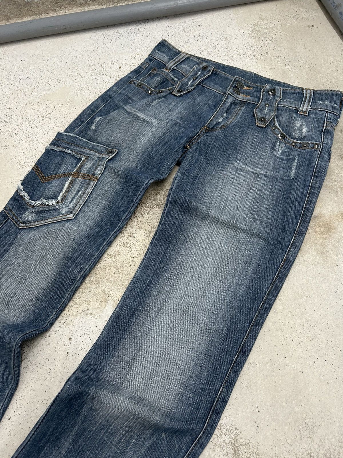 Le Grande Bleu (L.G.B.) Camel Road Distressed Embellished Jeans Size US 29 - 5 Thumbnail