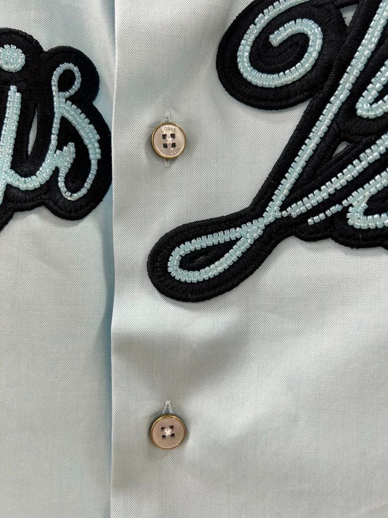 Louis Vuitton Louis Vuitton Sky blue beaded logo short sleeve shirt Size US L / EU 52-54 / 3 - 3 Thumbnail